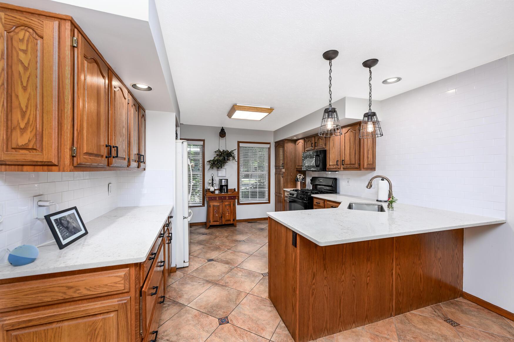 11660 Stone Creek Lane Property Photo 4