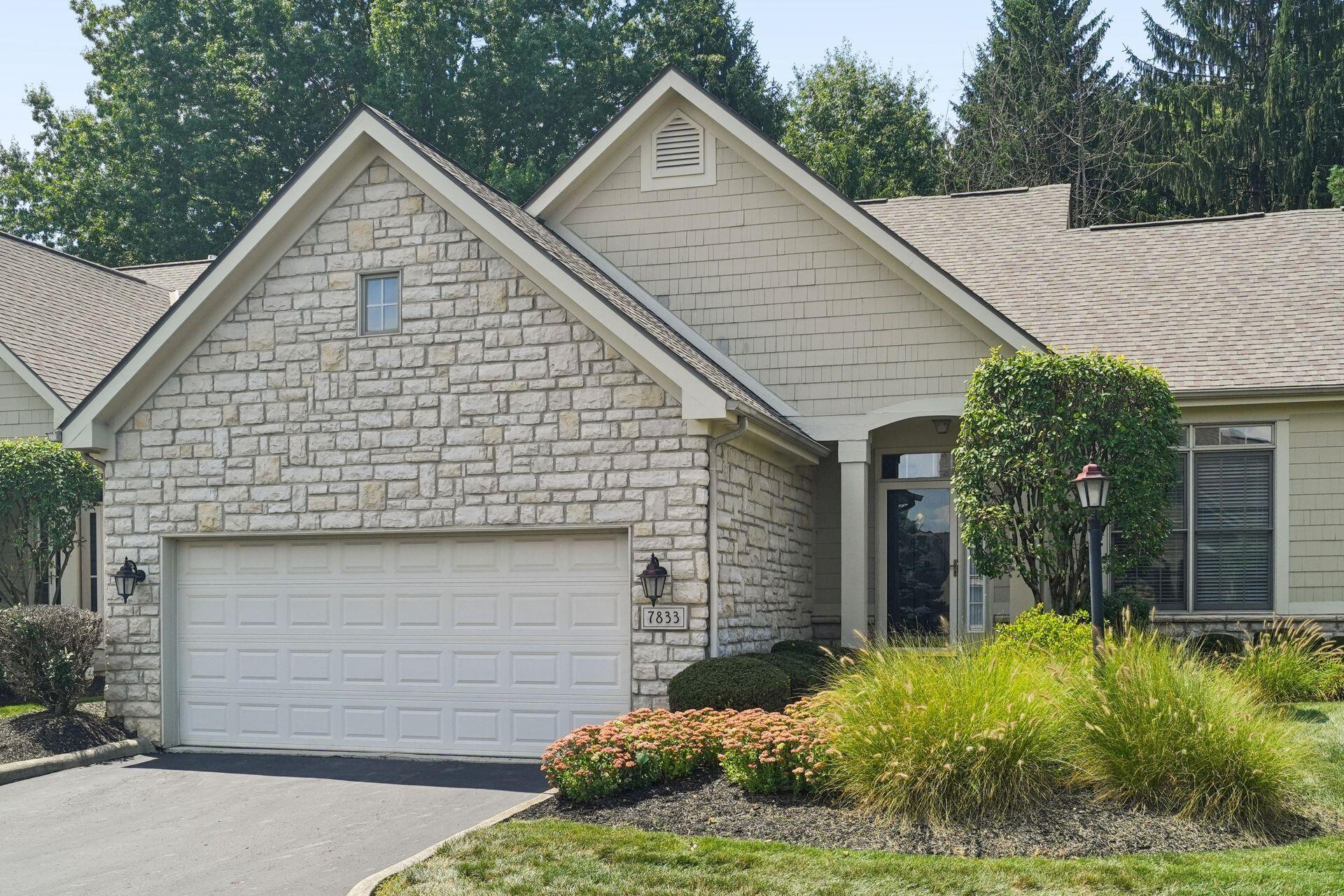 7833 Linksview Circle Property Photo 1