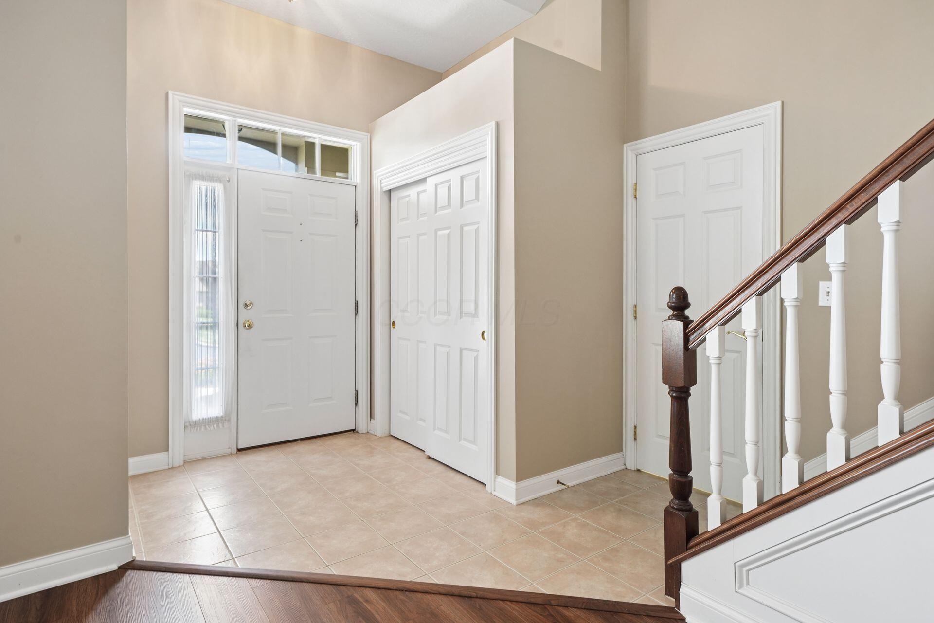 7833 Linksview Circle Property Photo 4