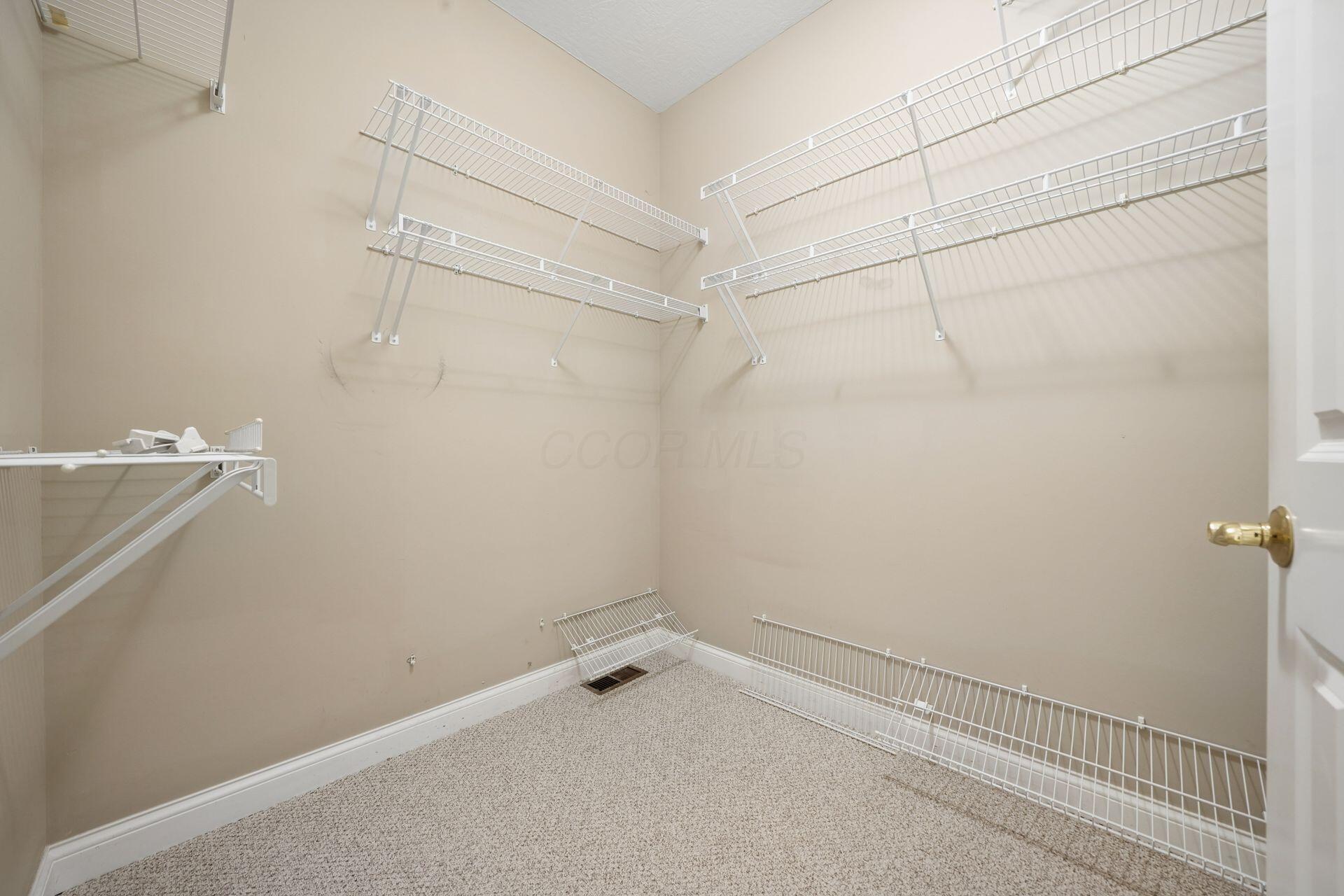 7833 Linksview Circle Property Photo 27