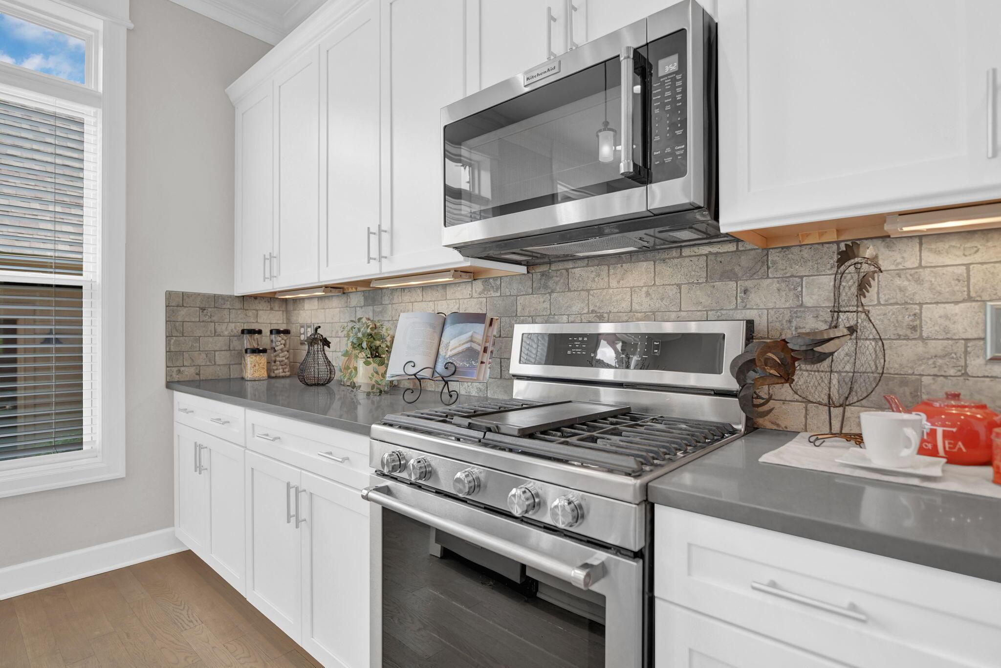 866 Pullman Way, 23 Property Photo 17