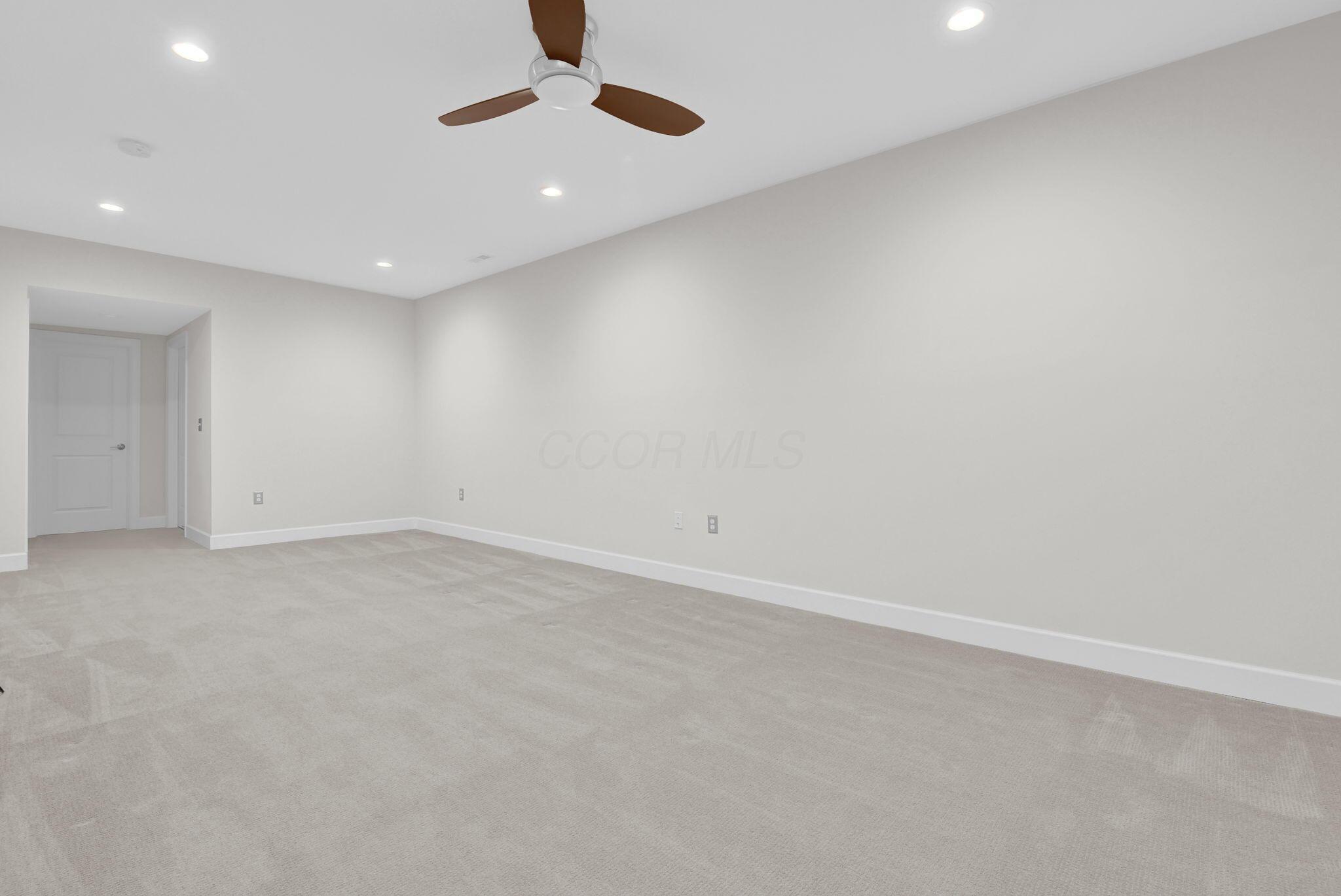 866 Pullman Way, 23 Property Photo 18