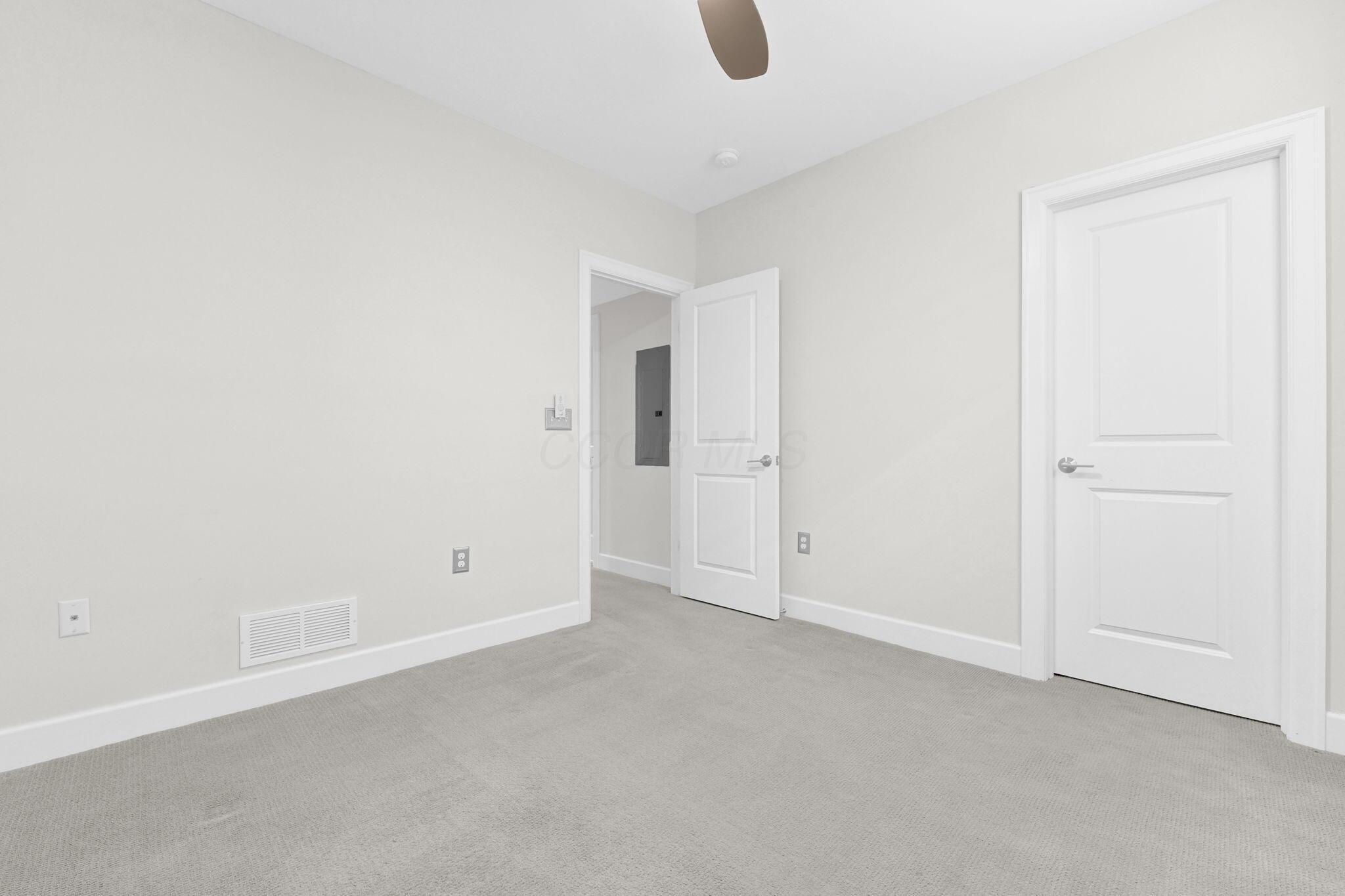 866 Pullman Way, 23 Property Photo 27