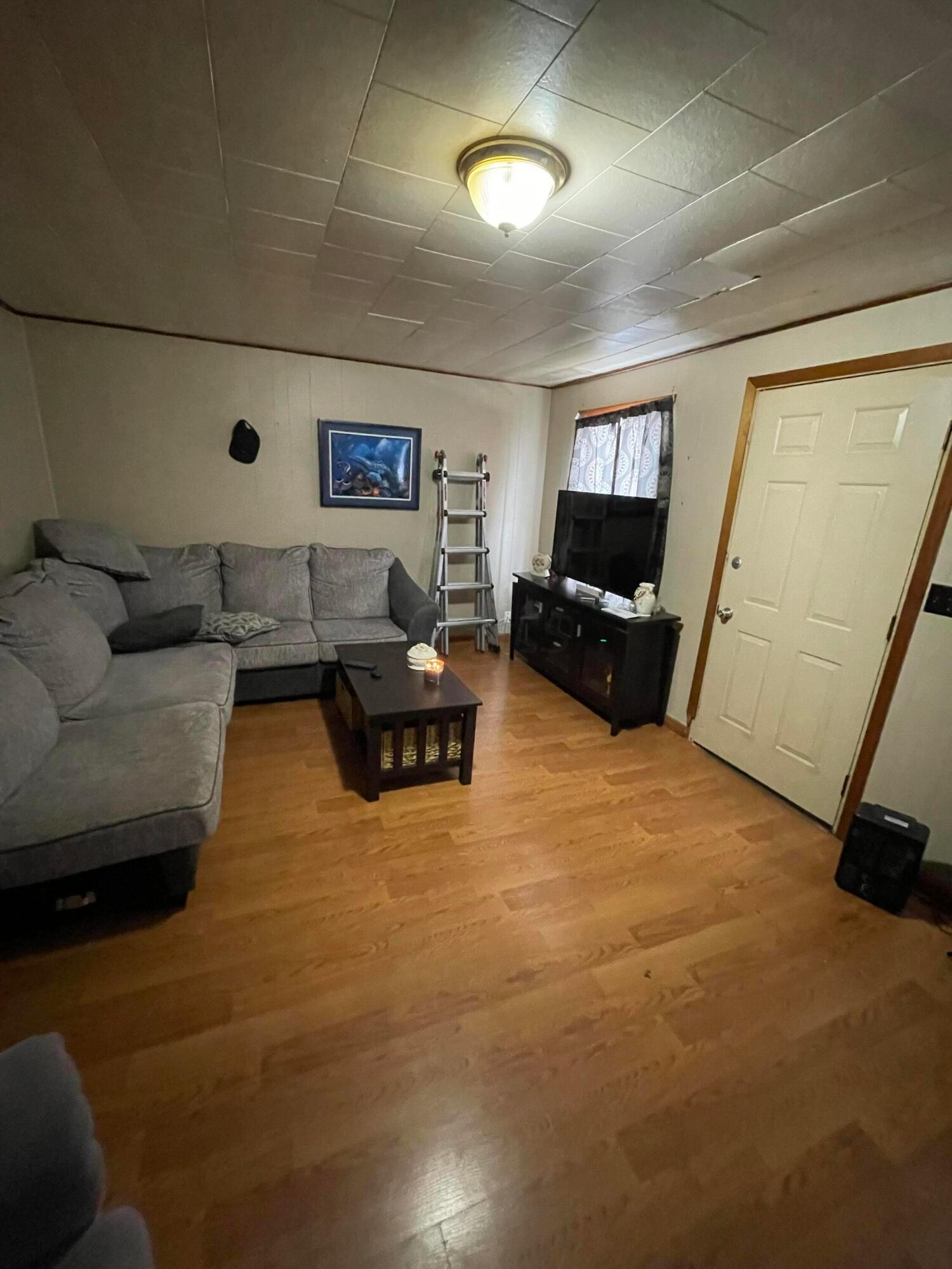 201 Logan Street Property Photo 10