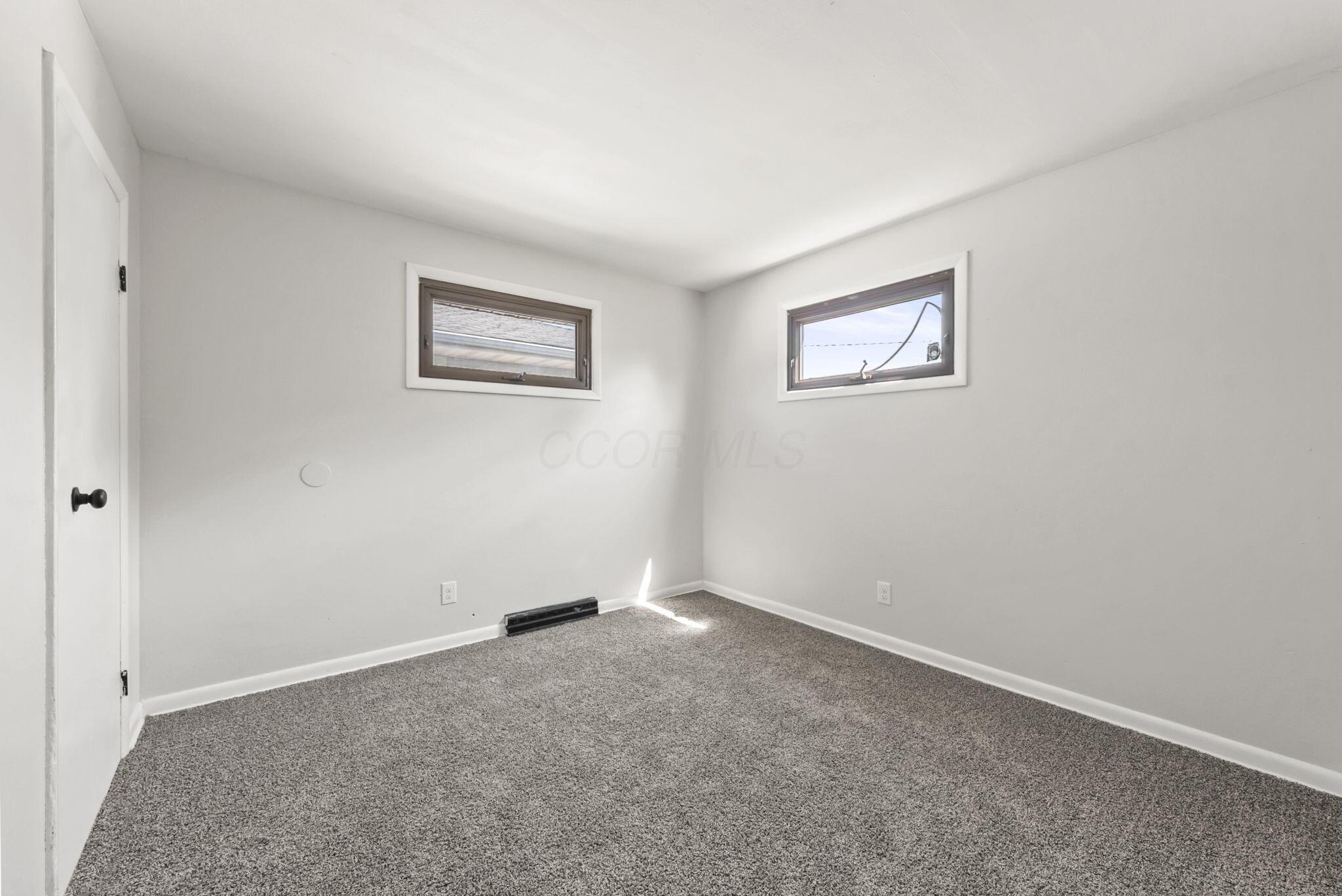 997 E 21st Avenue Property Photo 13