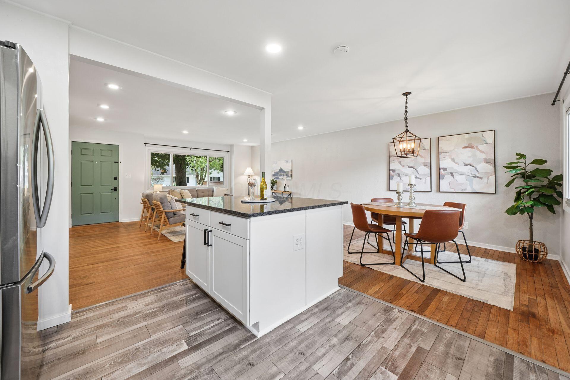 916 Bricker Boulevard Property Photo 3