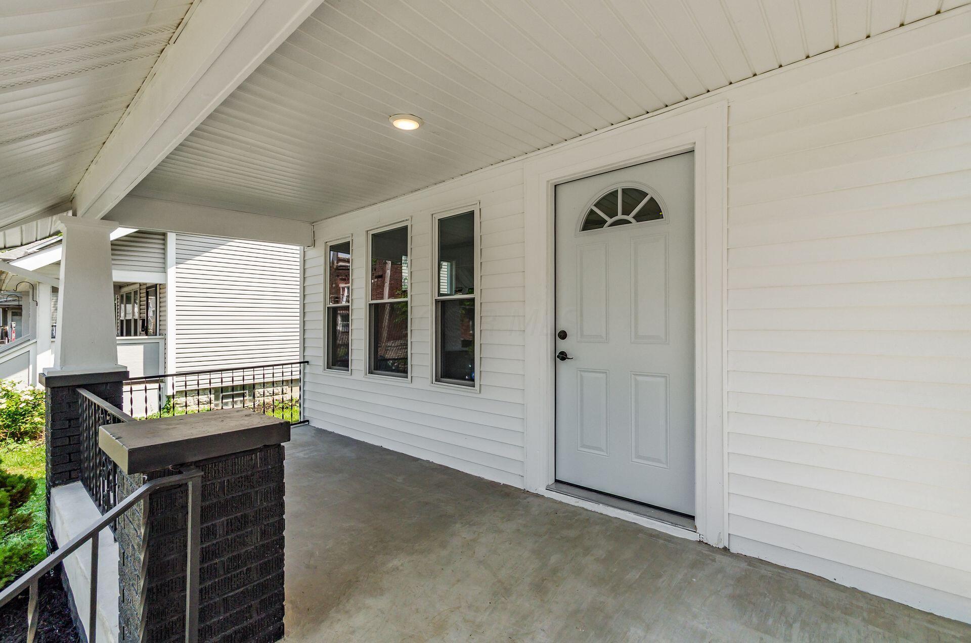 892 Heyl Avenue Property Photo 3