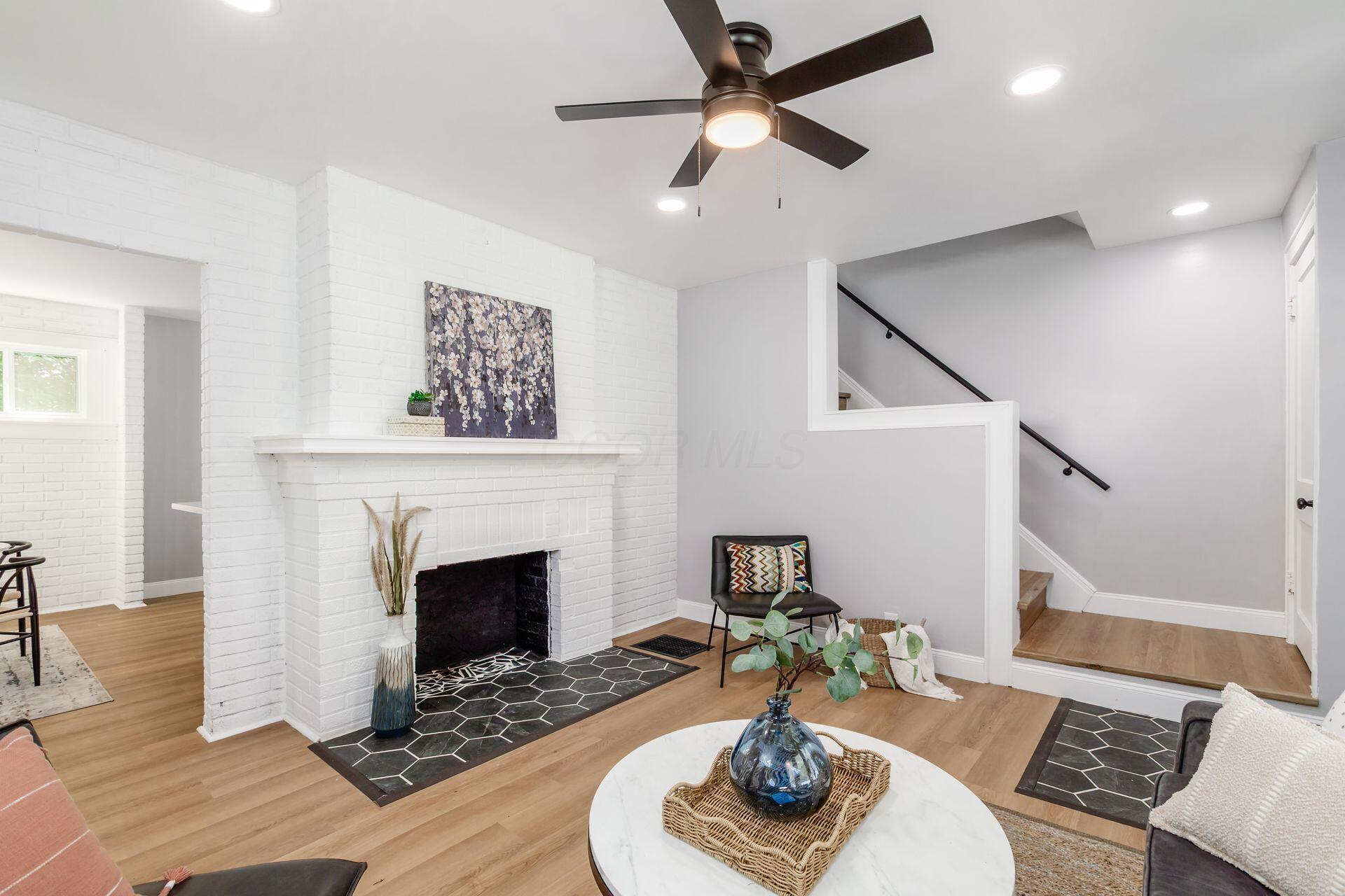 892 Heyl Avenue Property Photo 8