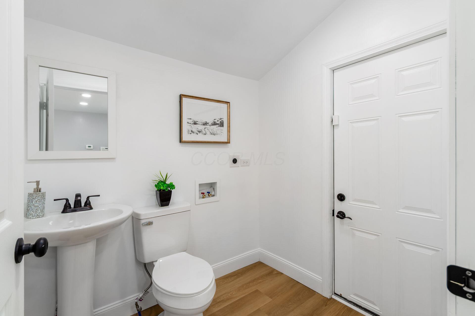 892 Heyl Avenue Property Photo 17