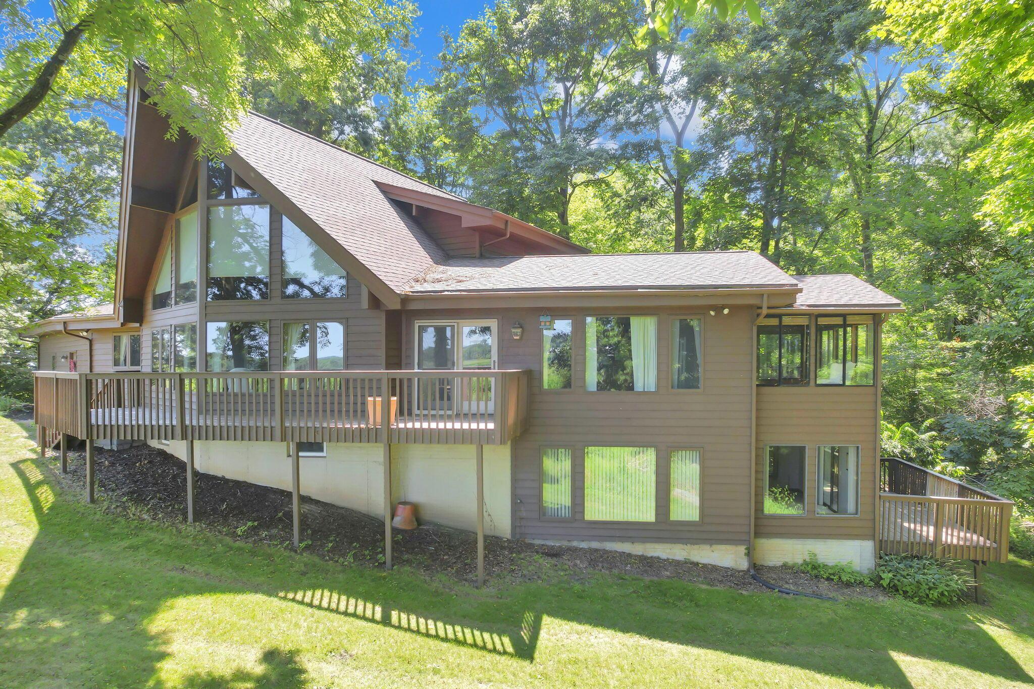 6009 Hall Road Property Photo 1