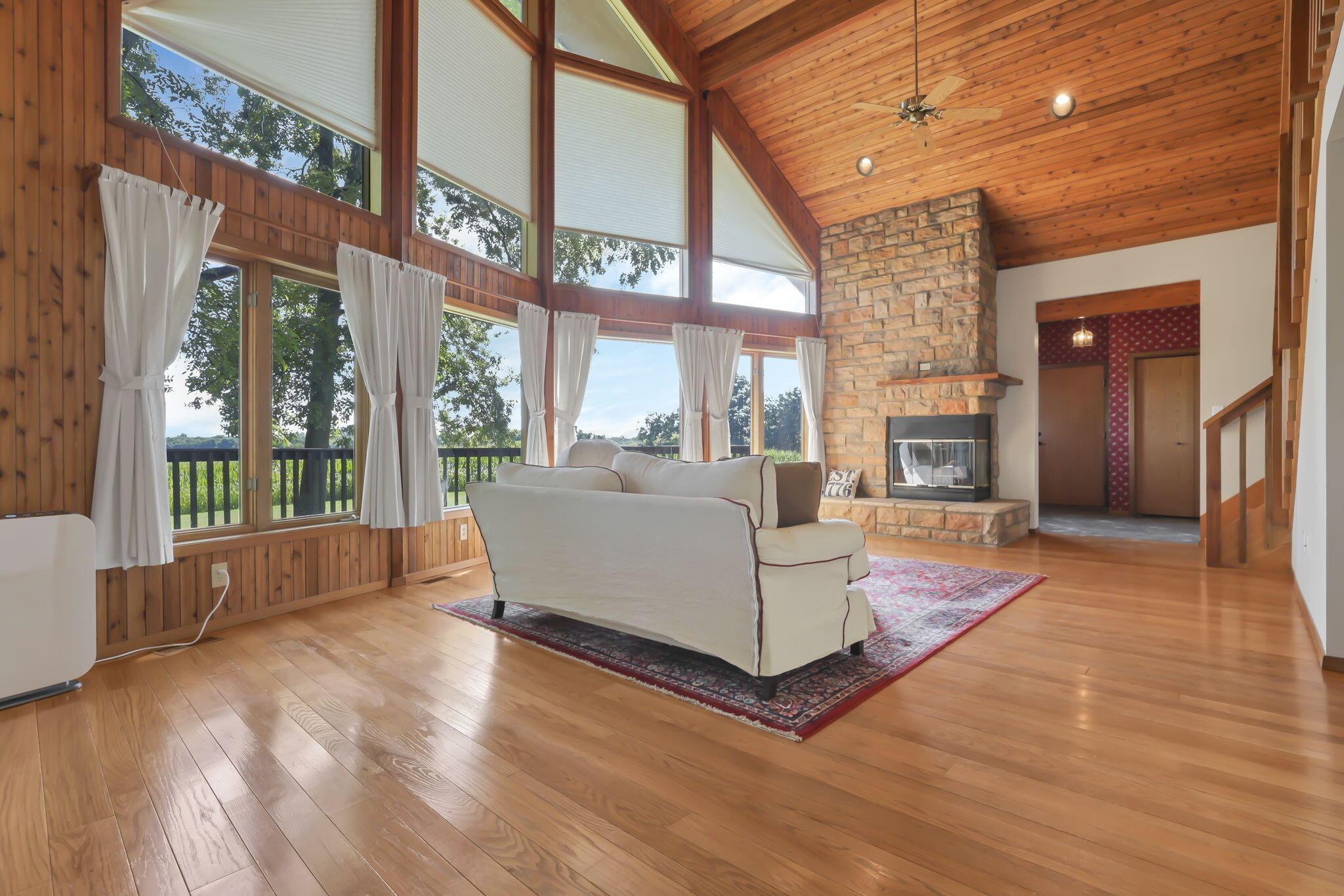 6009 Hall Road Property Photo 3