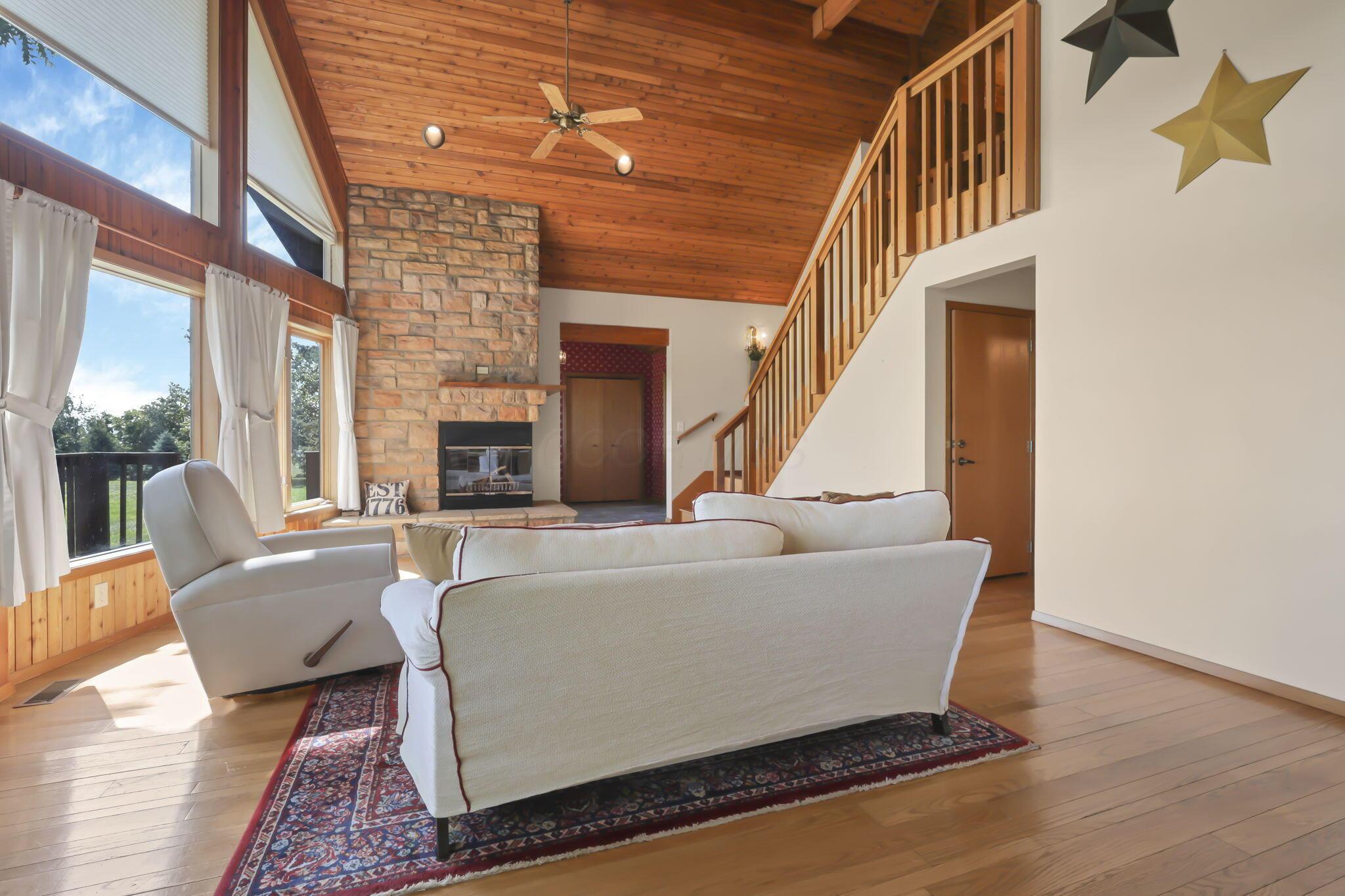 6009 Hall Road Property Photo 5