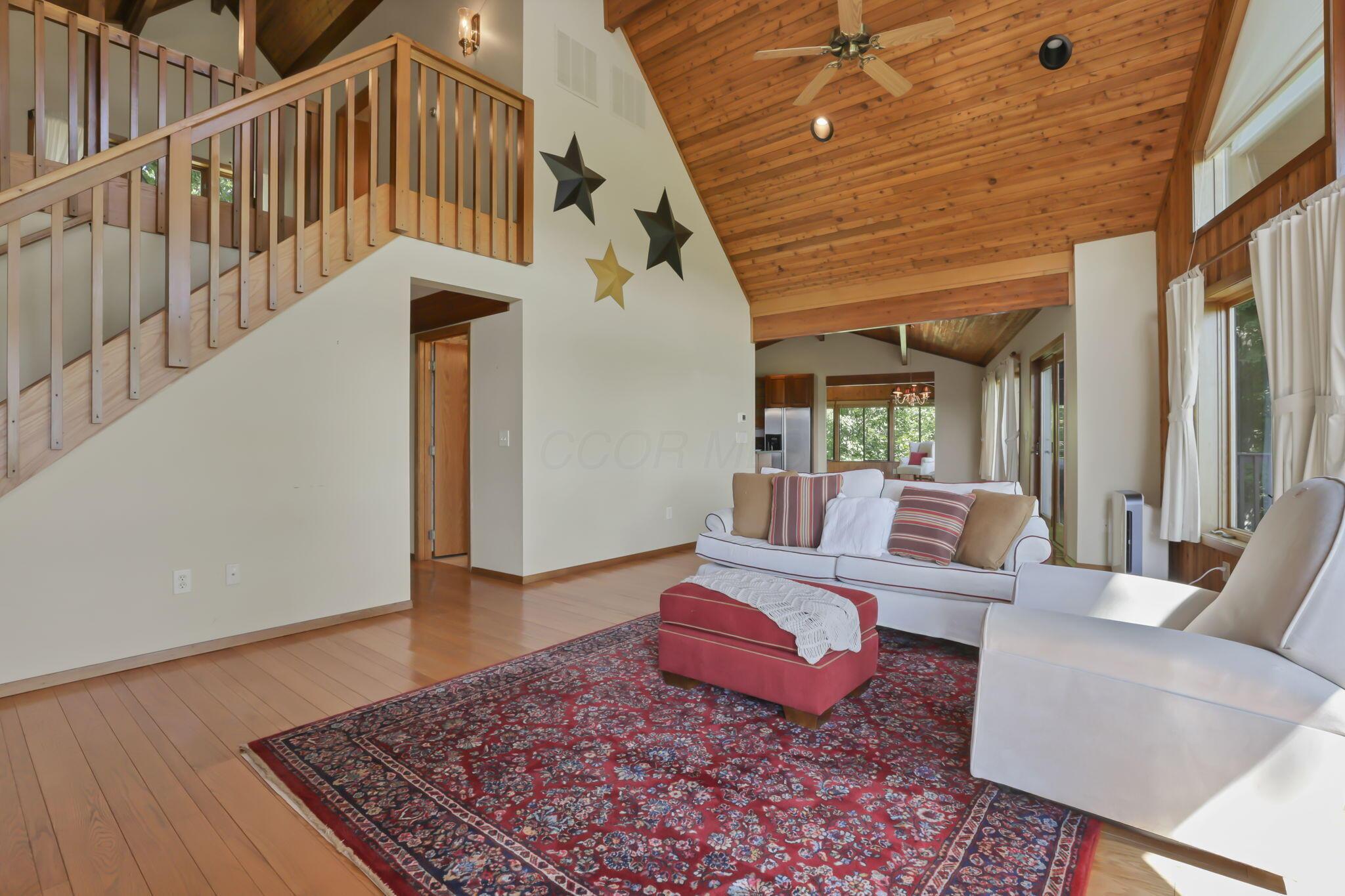6009 Hall Road Property Photo 6