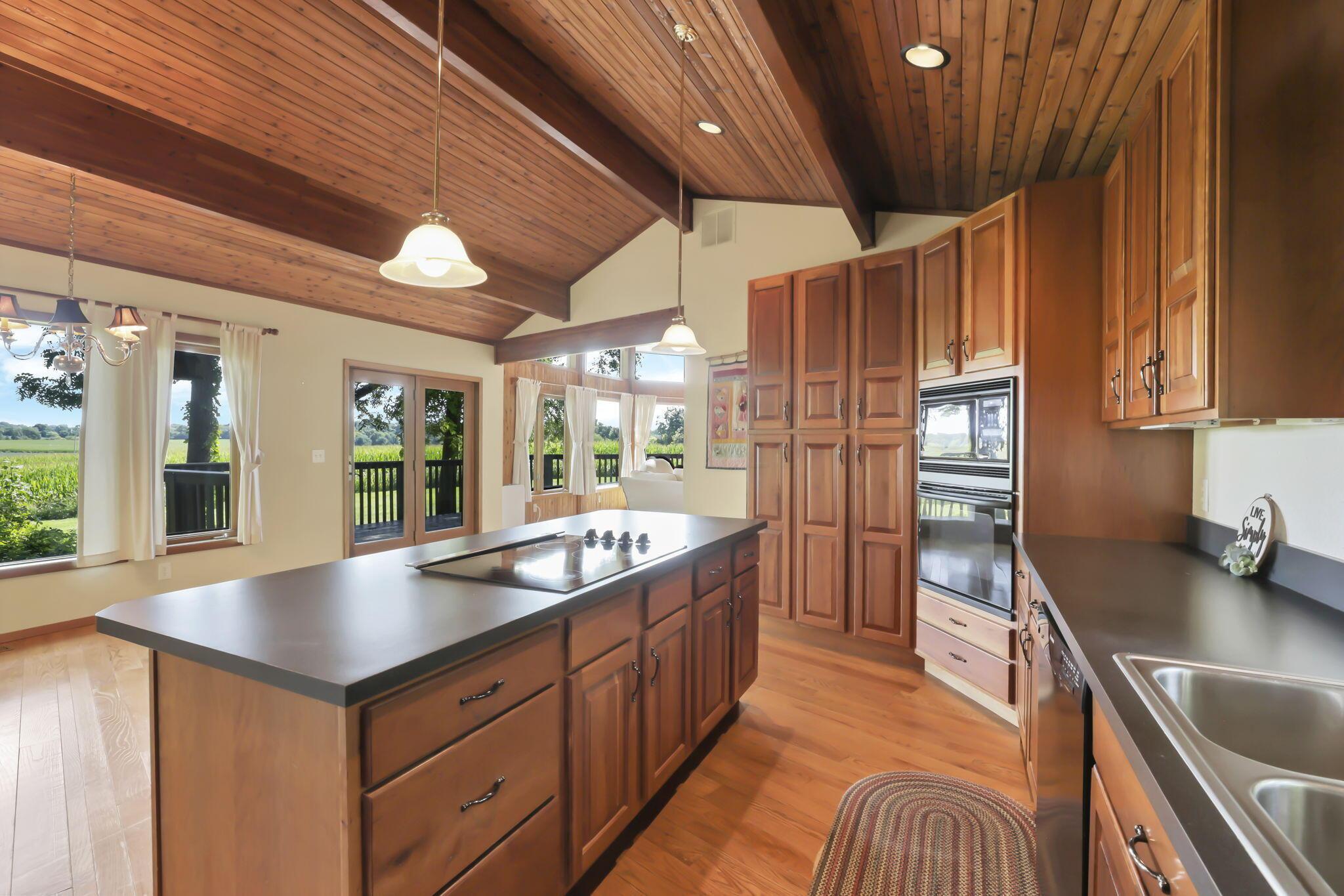 6009 Hall Road Property Photo 13