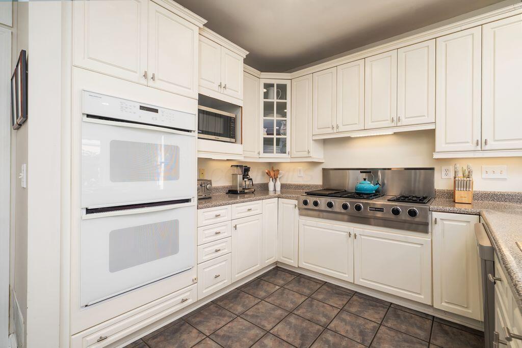 247 Lear Street Property Photo 7