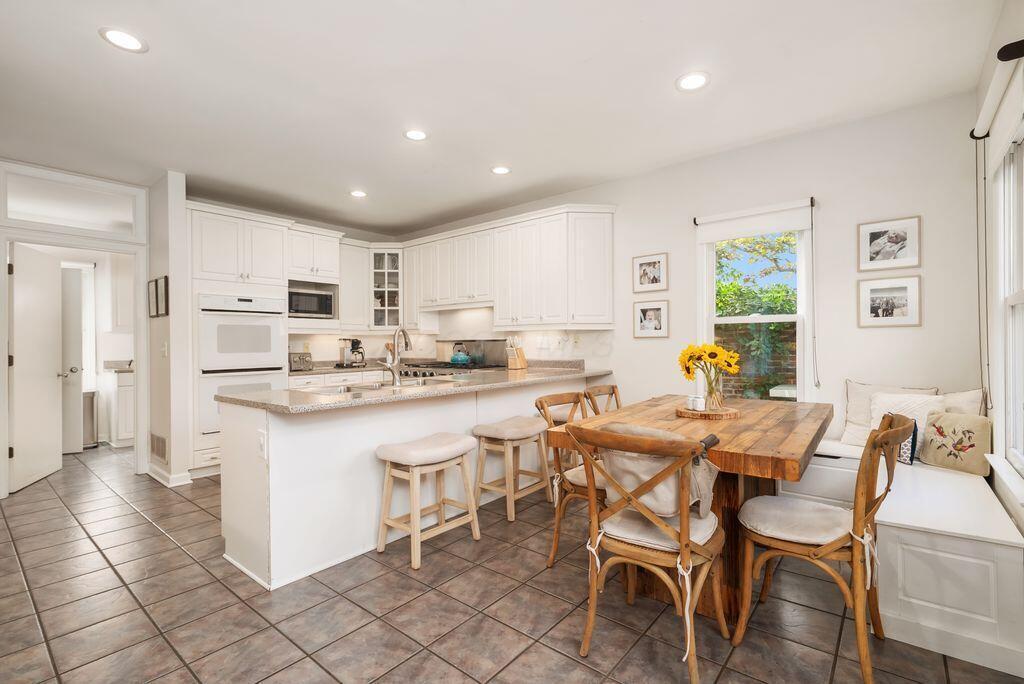 247 Lear Street Property Photo 10