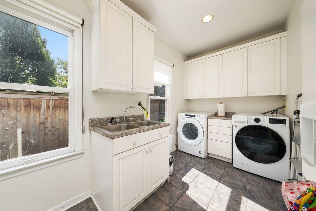 247 Lear Street Property Photo 12