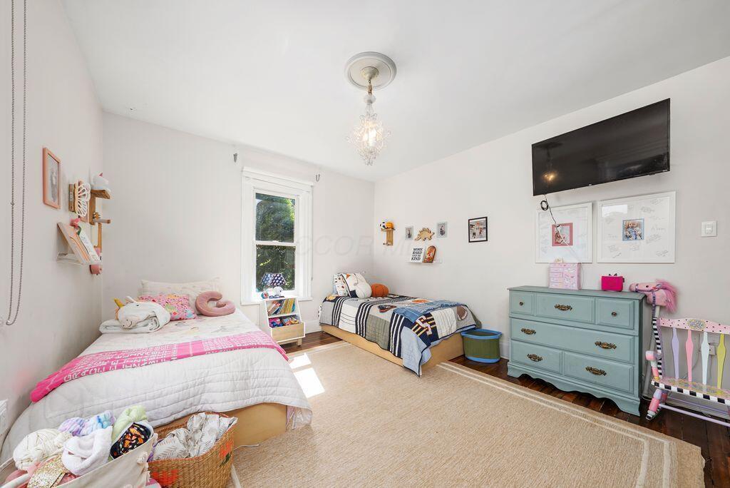 247 Lear Street Property Photo 35
