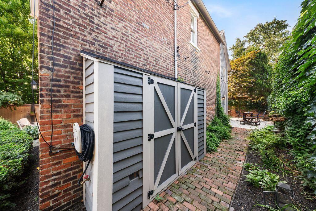 247 Lear Street Property Photo 47