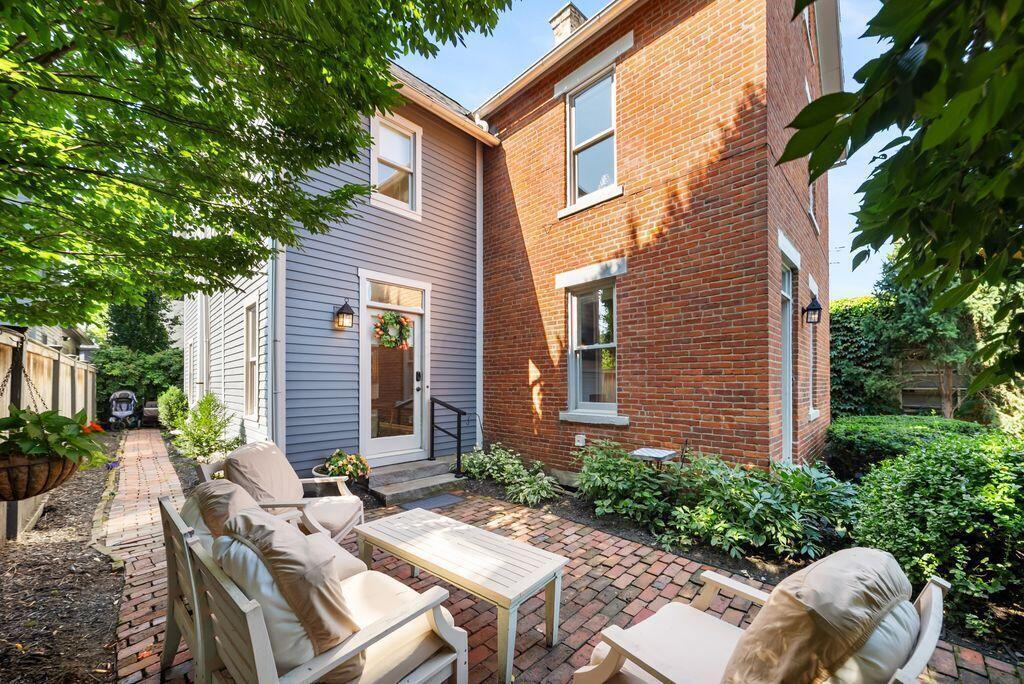 247 Lear Street Property Photo 49