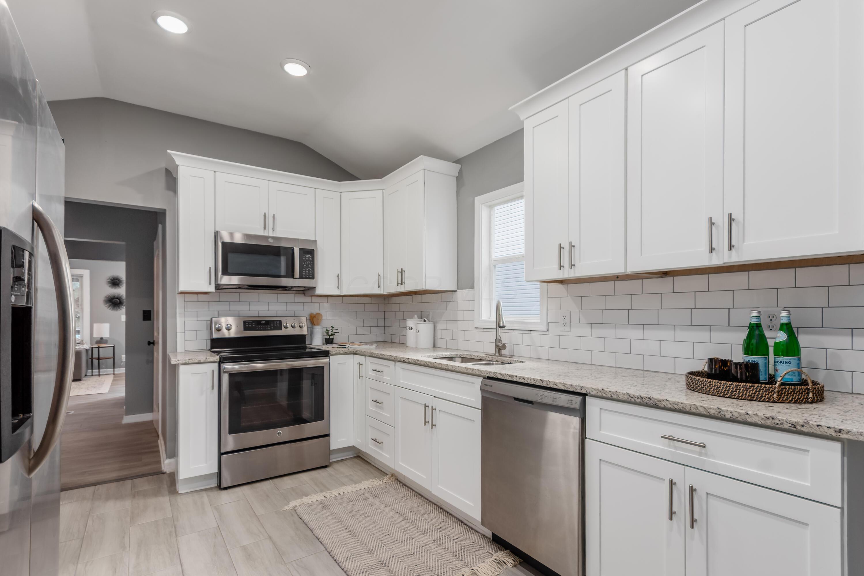 135 N Powell Avenue Property Photo 18