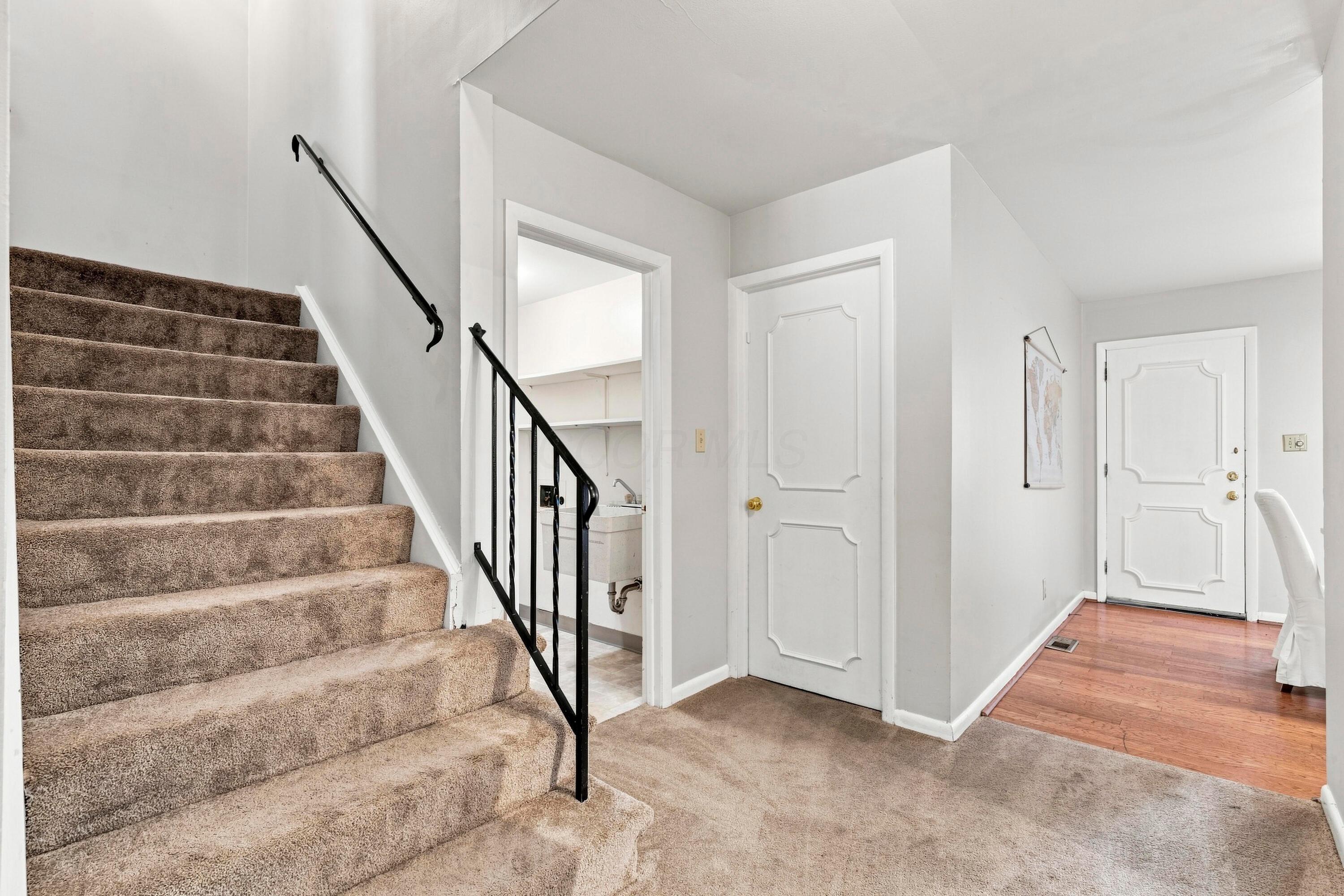 3600 Reed Road, 8 Property Photo 16