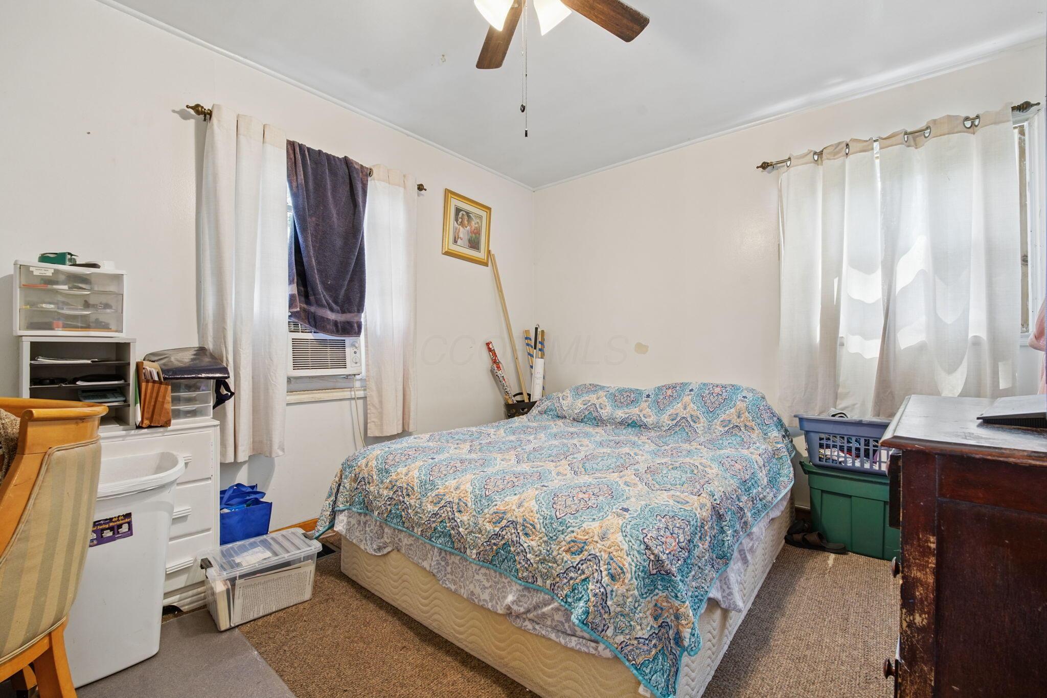 991 Dimson Drive E Property Photo 21