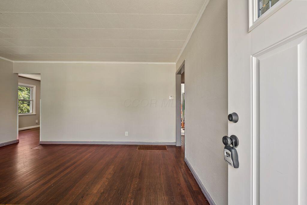 1701 E Dunedin Road Property Photo 6
