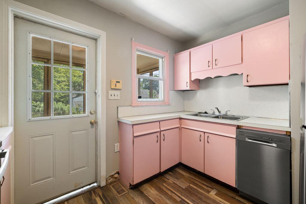 1701 E Dunedin Road Property Photo 17
