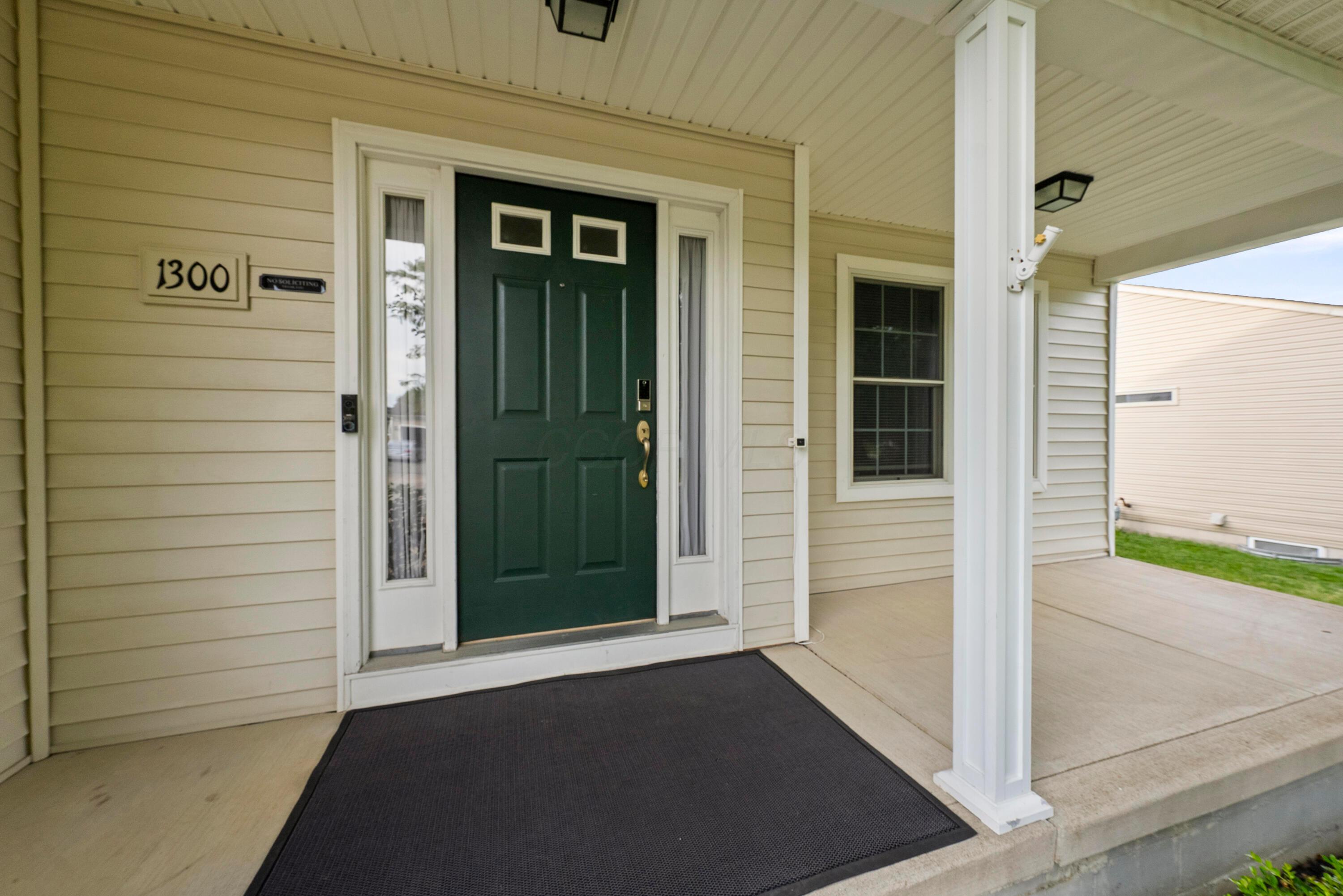 1300 Sassafras Lane Property Photo 2