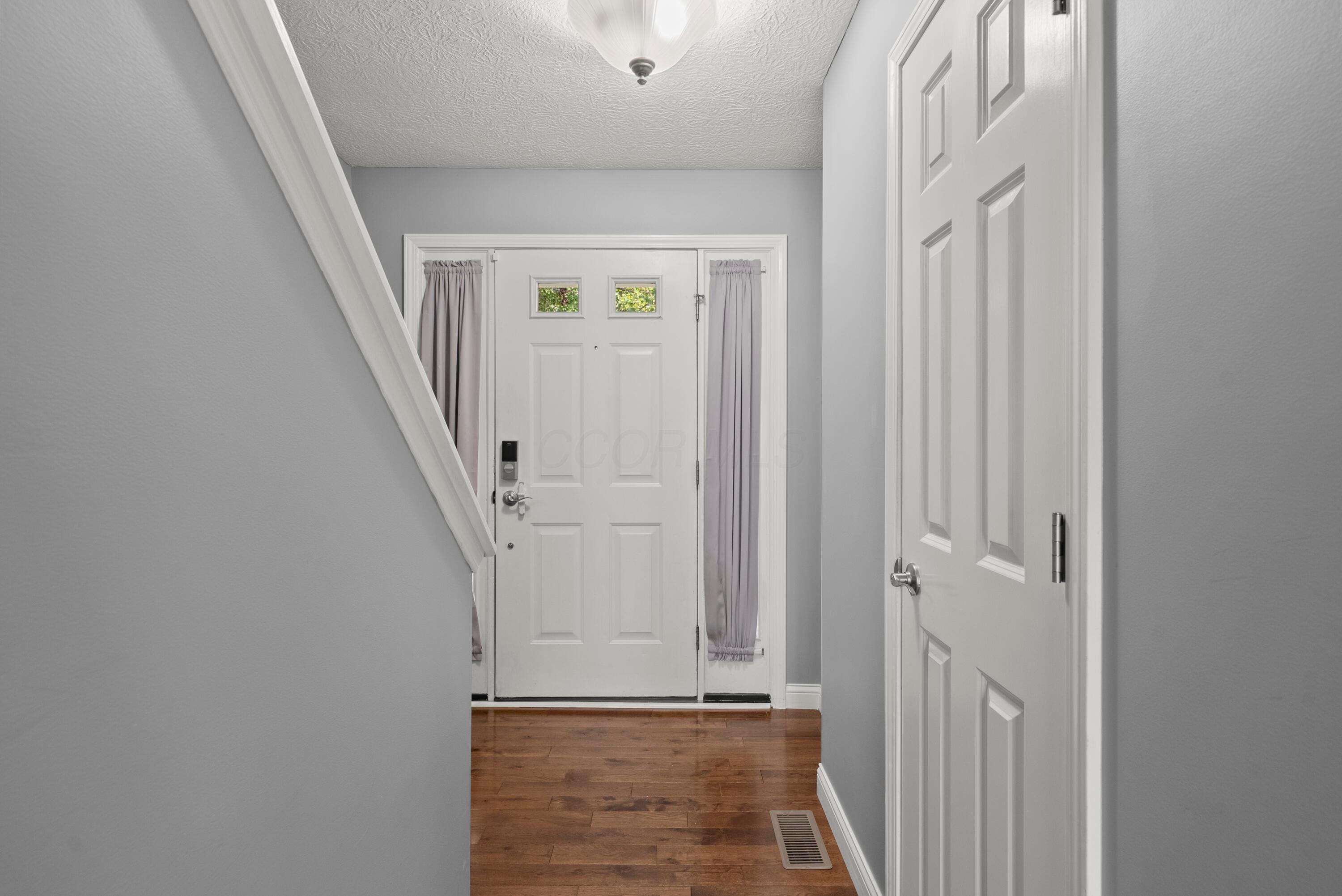1300 Sassafras Lane Property Photo 3