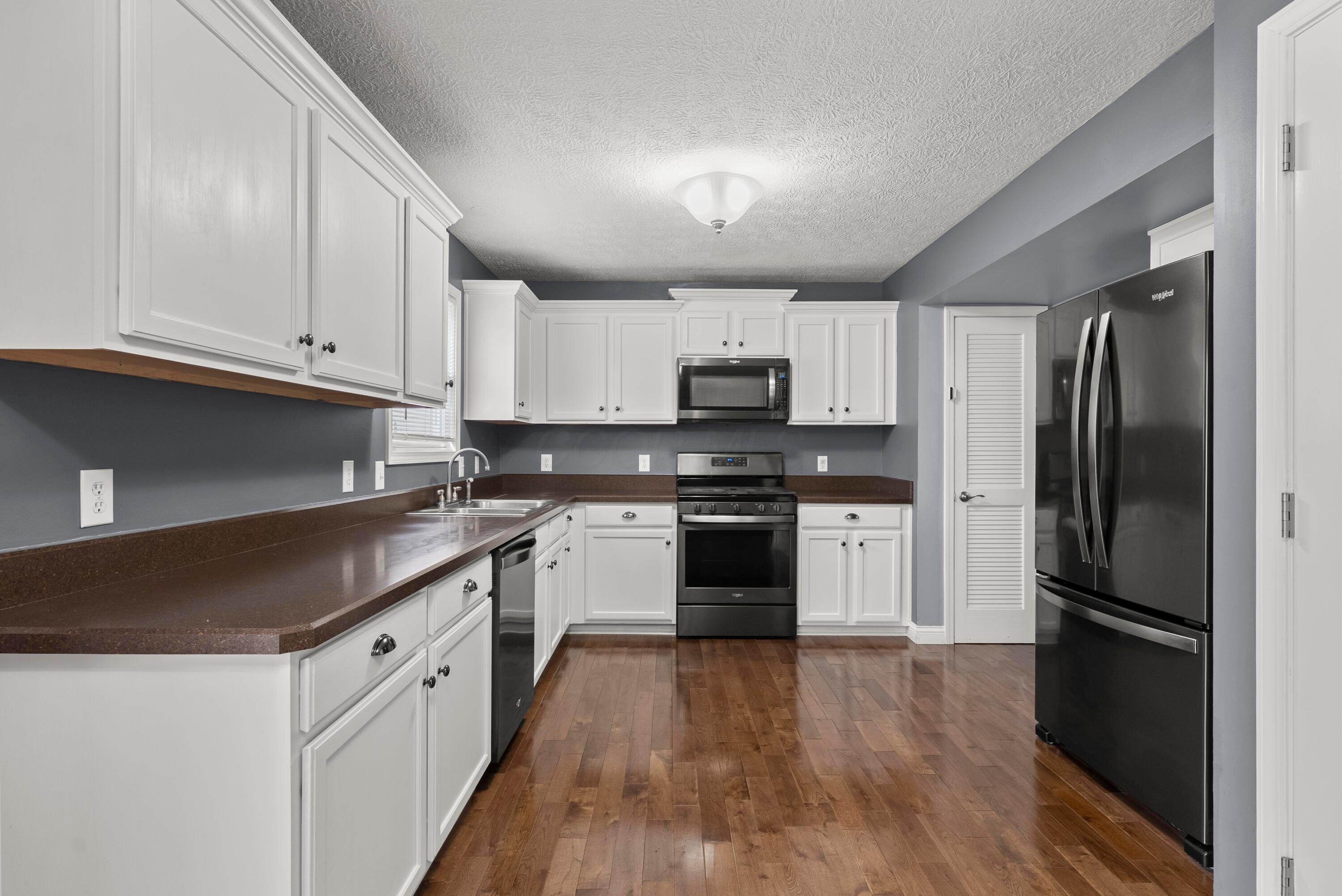 1300 Sassafras Lane Property Photo 14