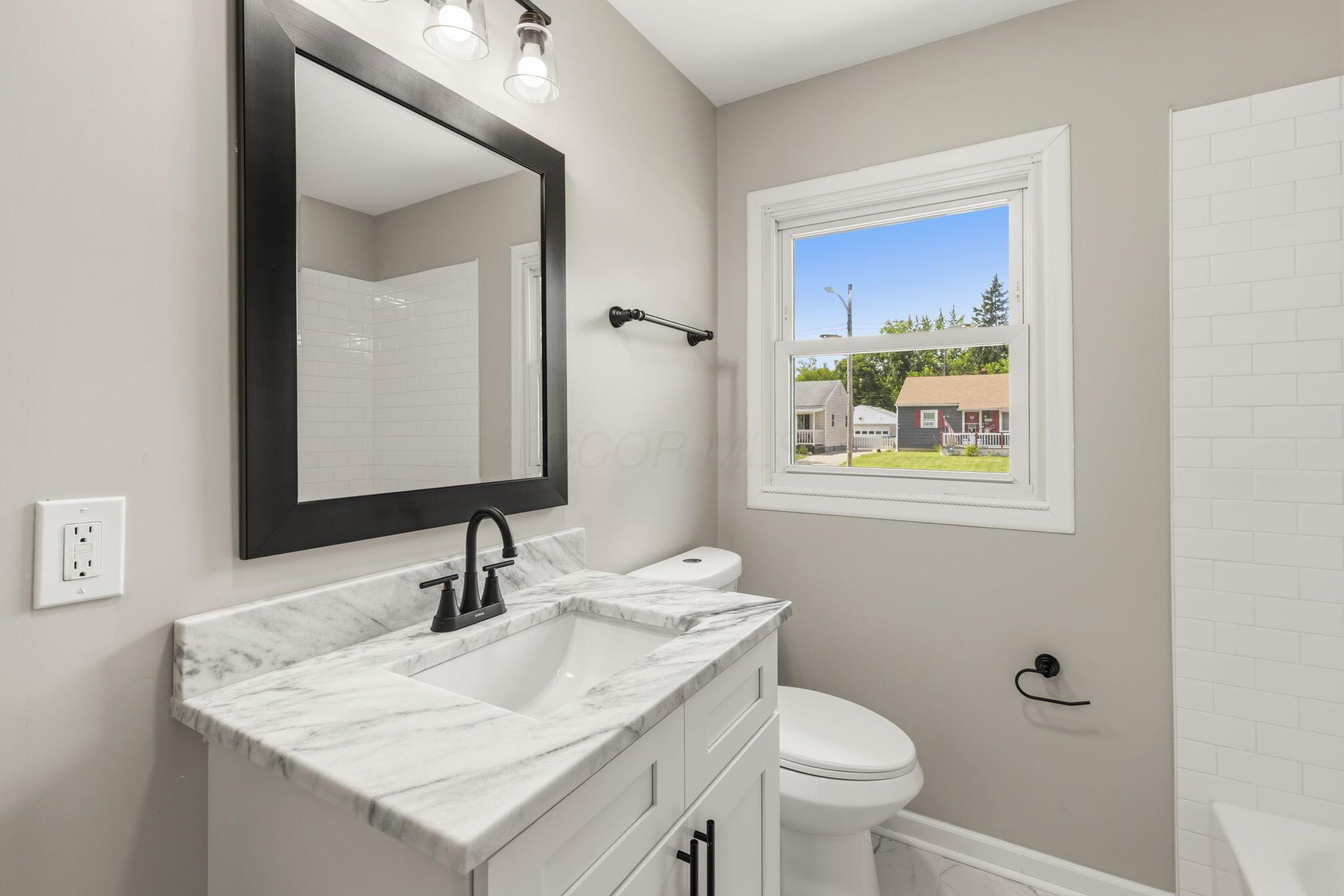 3444 Walmar Drive Property Photo 14