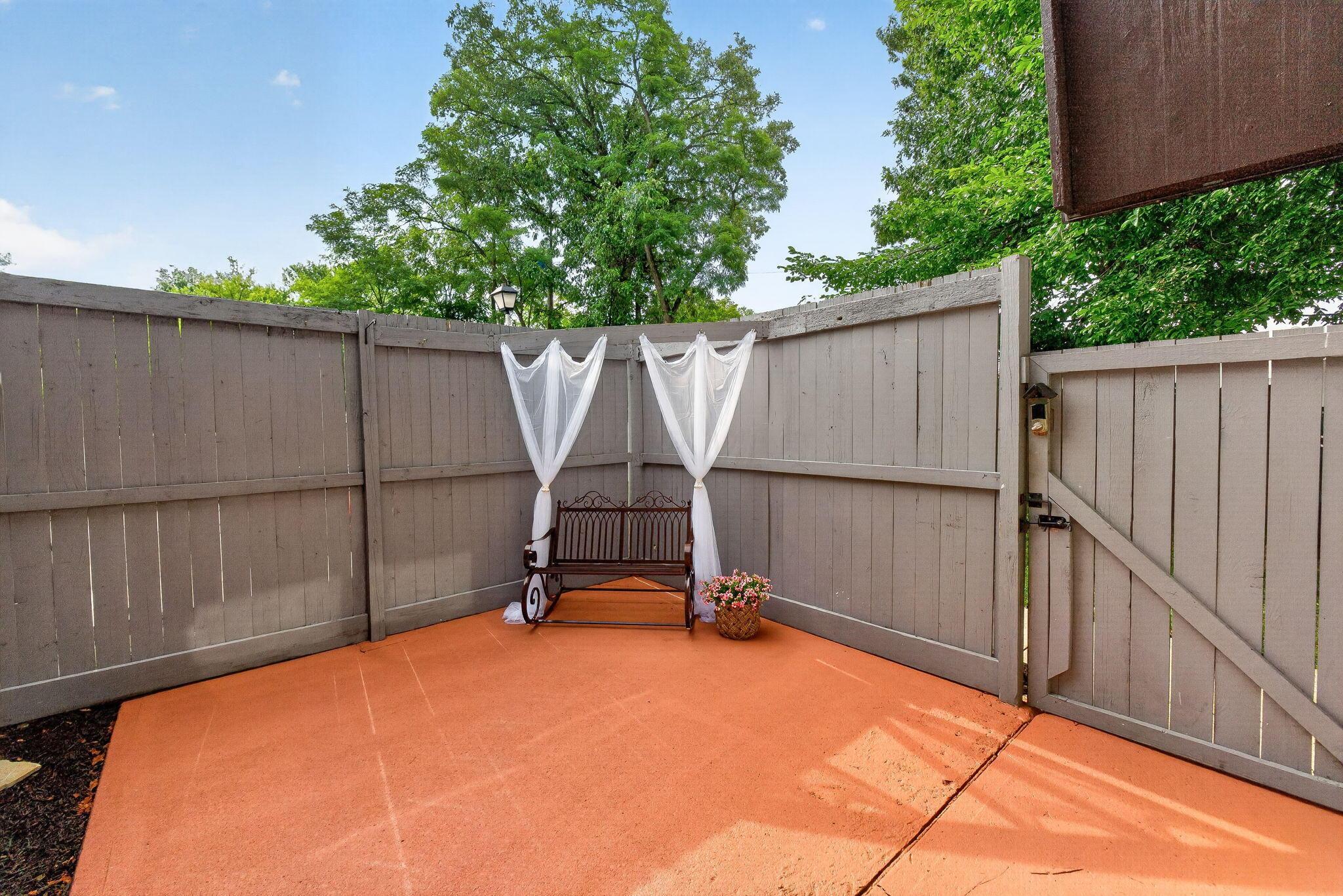5421 Worthington Forest Place E, 1a Property Photo 46