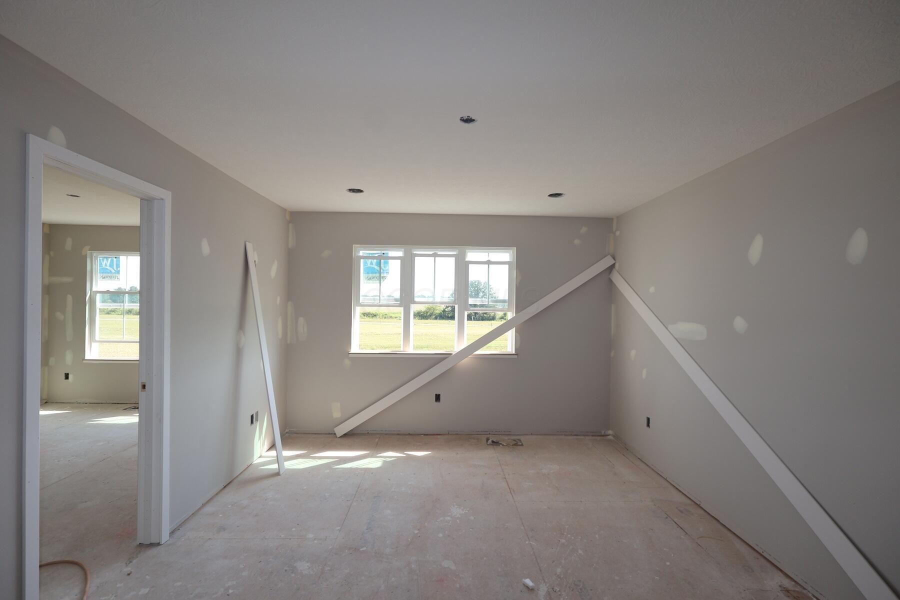 11741 Red Cedar Street Property Photo 8