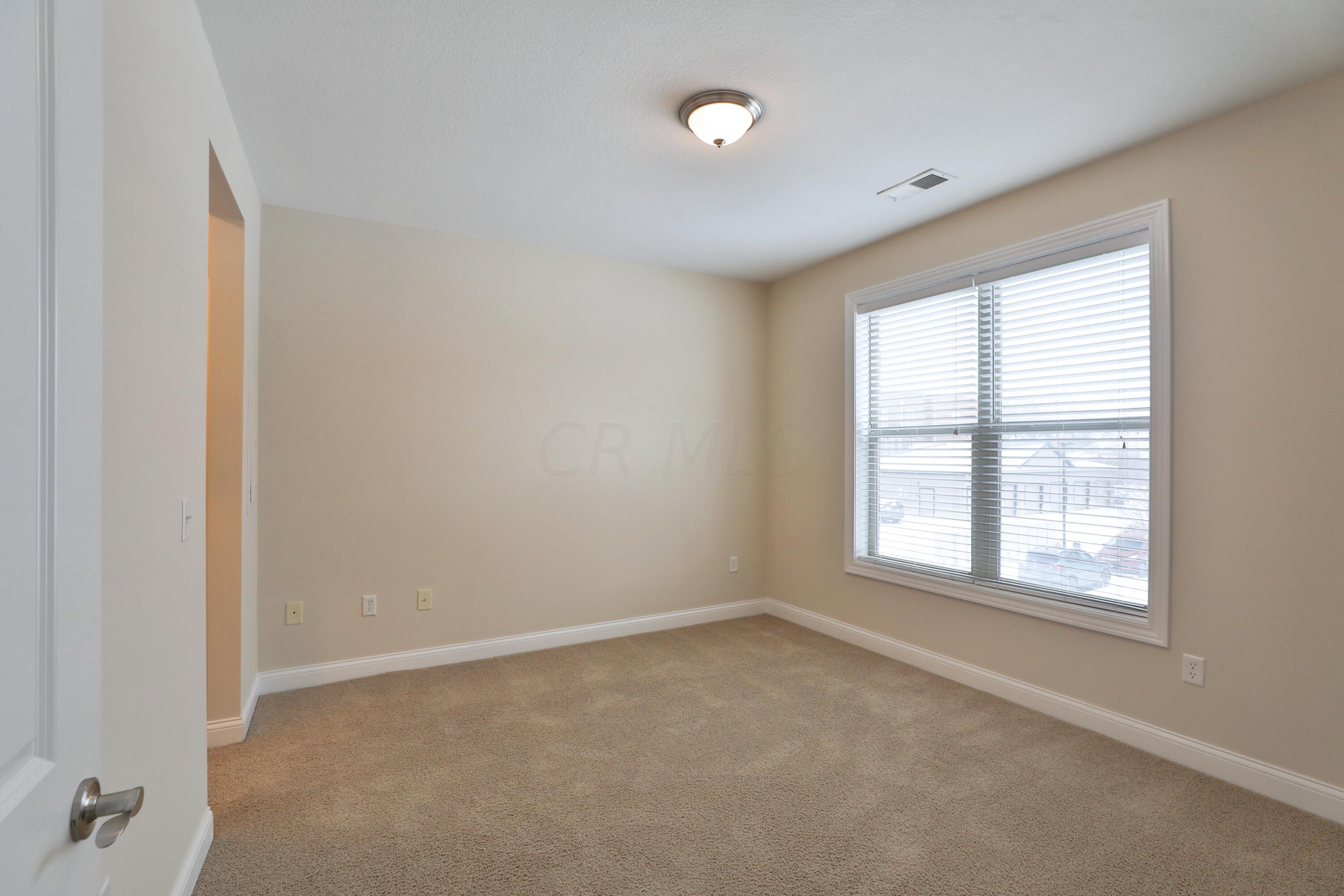 960 Perry Street, 207 Property Photo 25