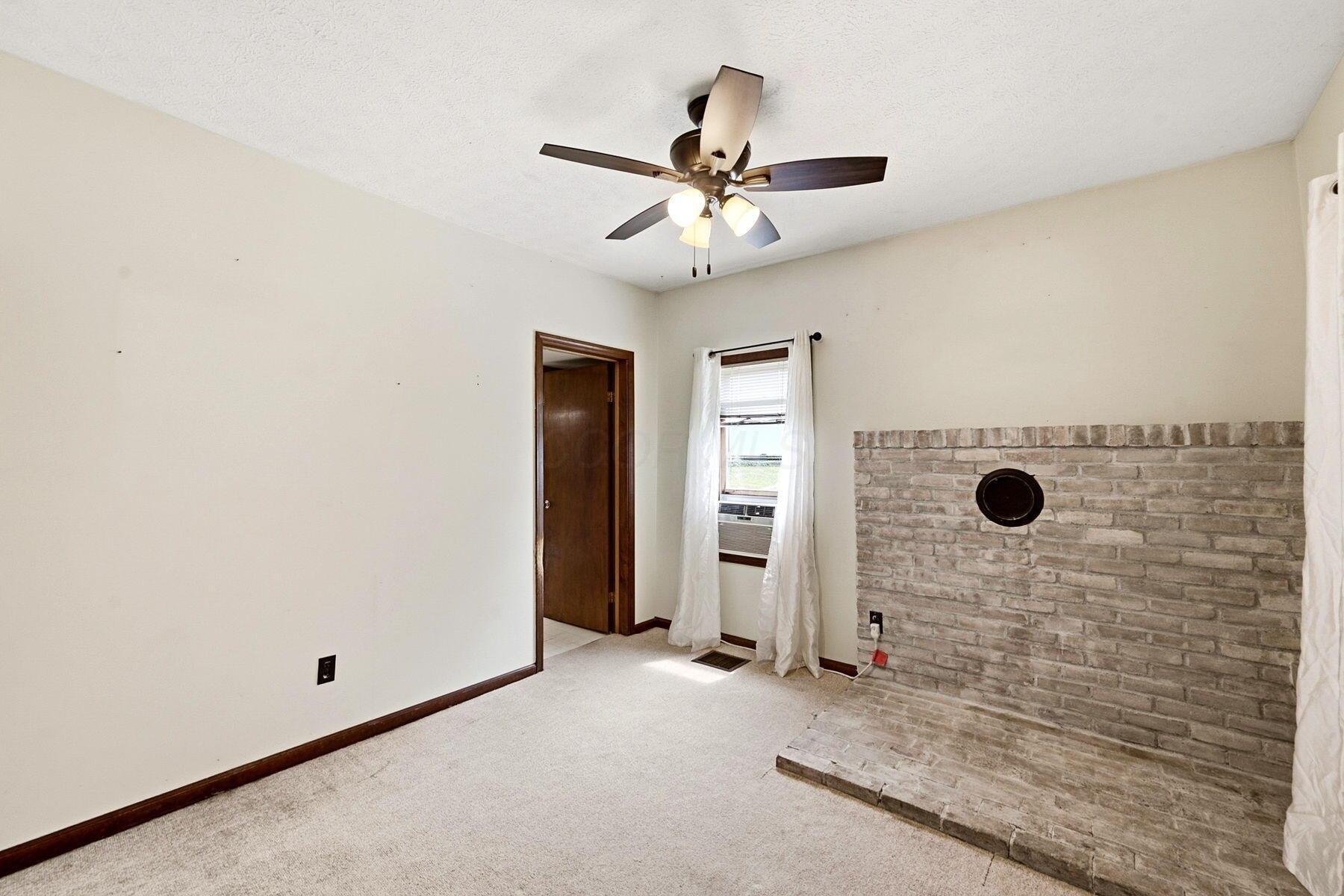 40 Parsons Avenue Property Photo 9