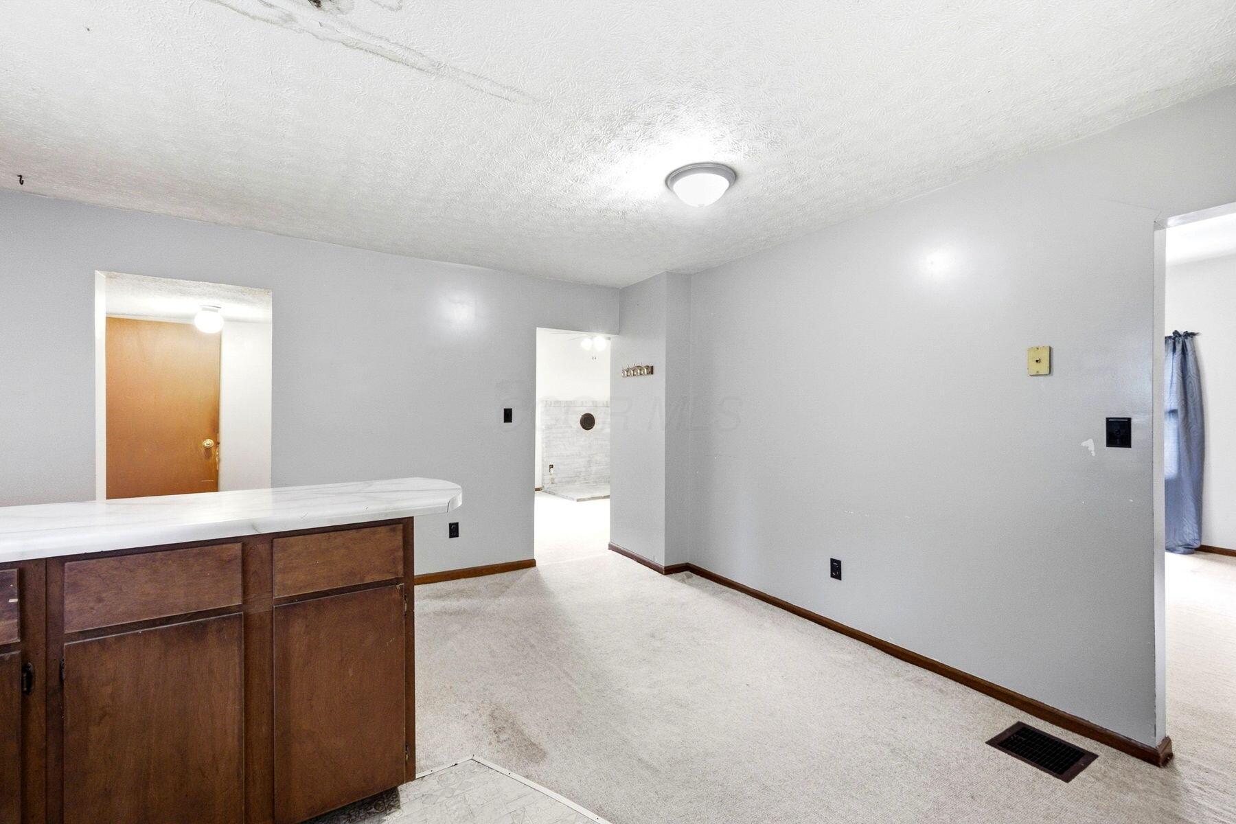 40 Parsons Avenue Property Photo 11