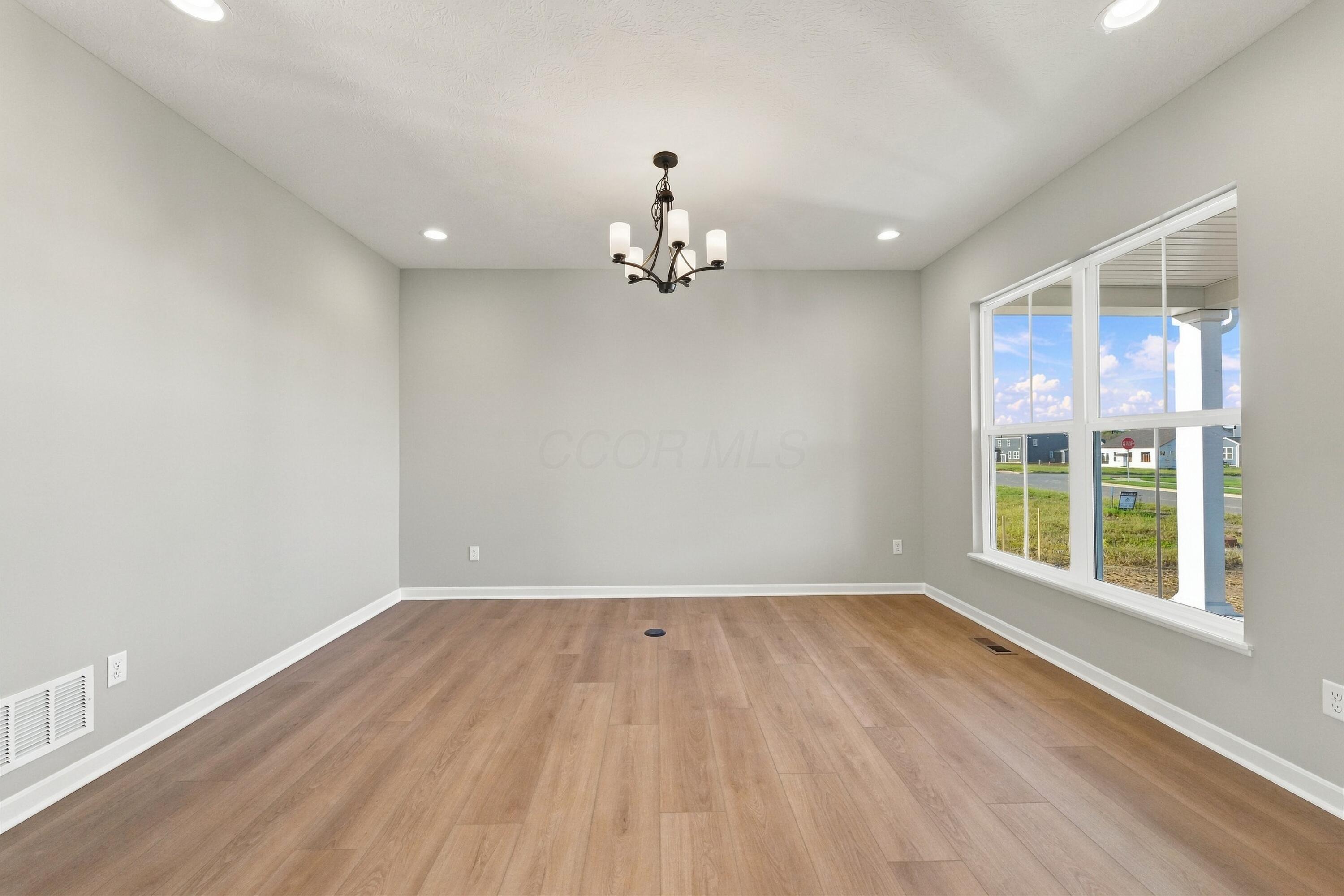 375 Birdwatcher Loop Property Photo 9