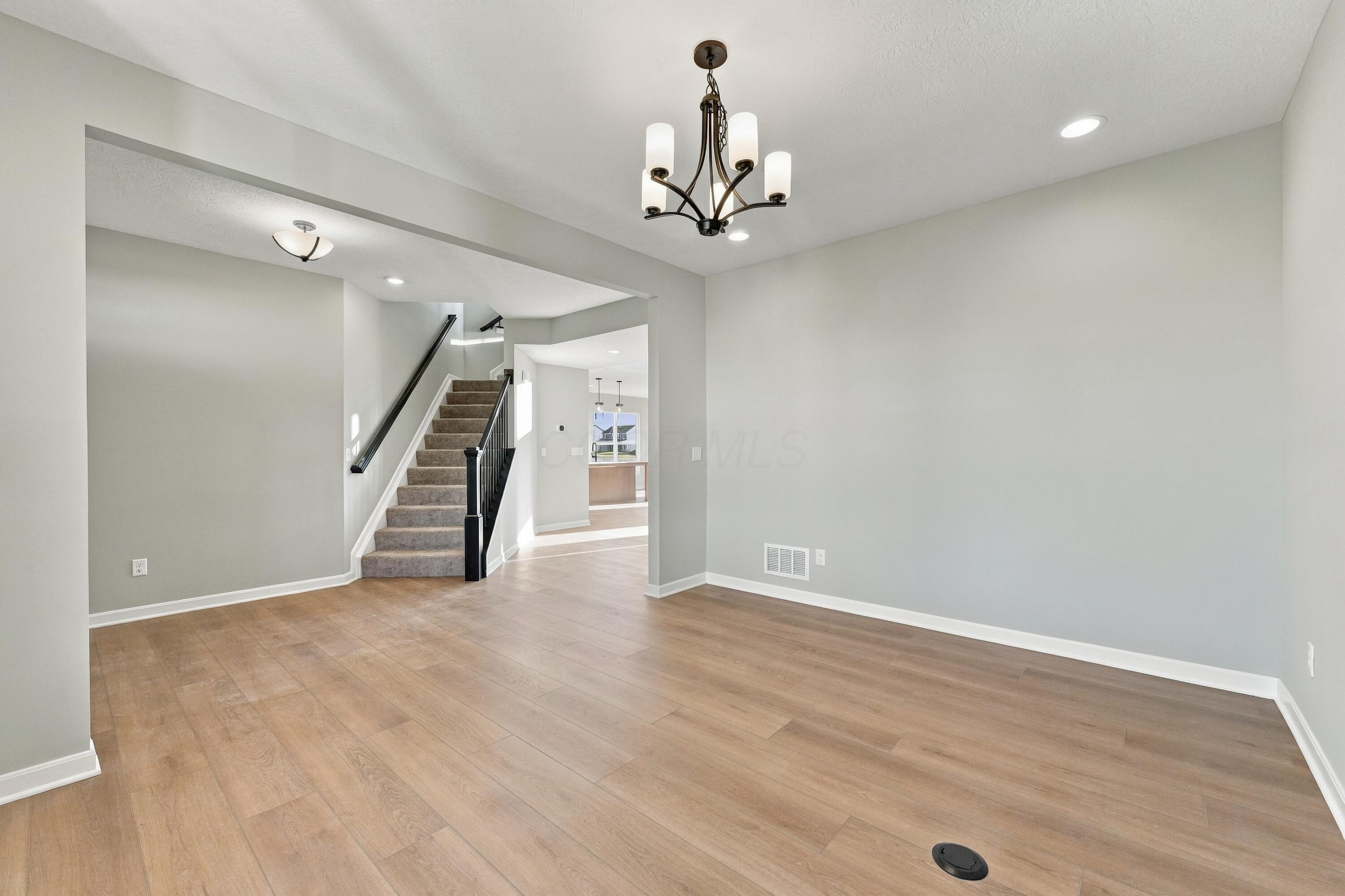 375 Birdwatcher Loop Property Photo 10