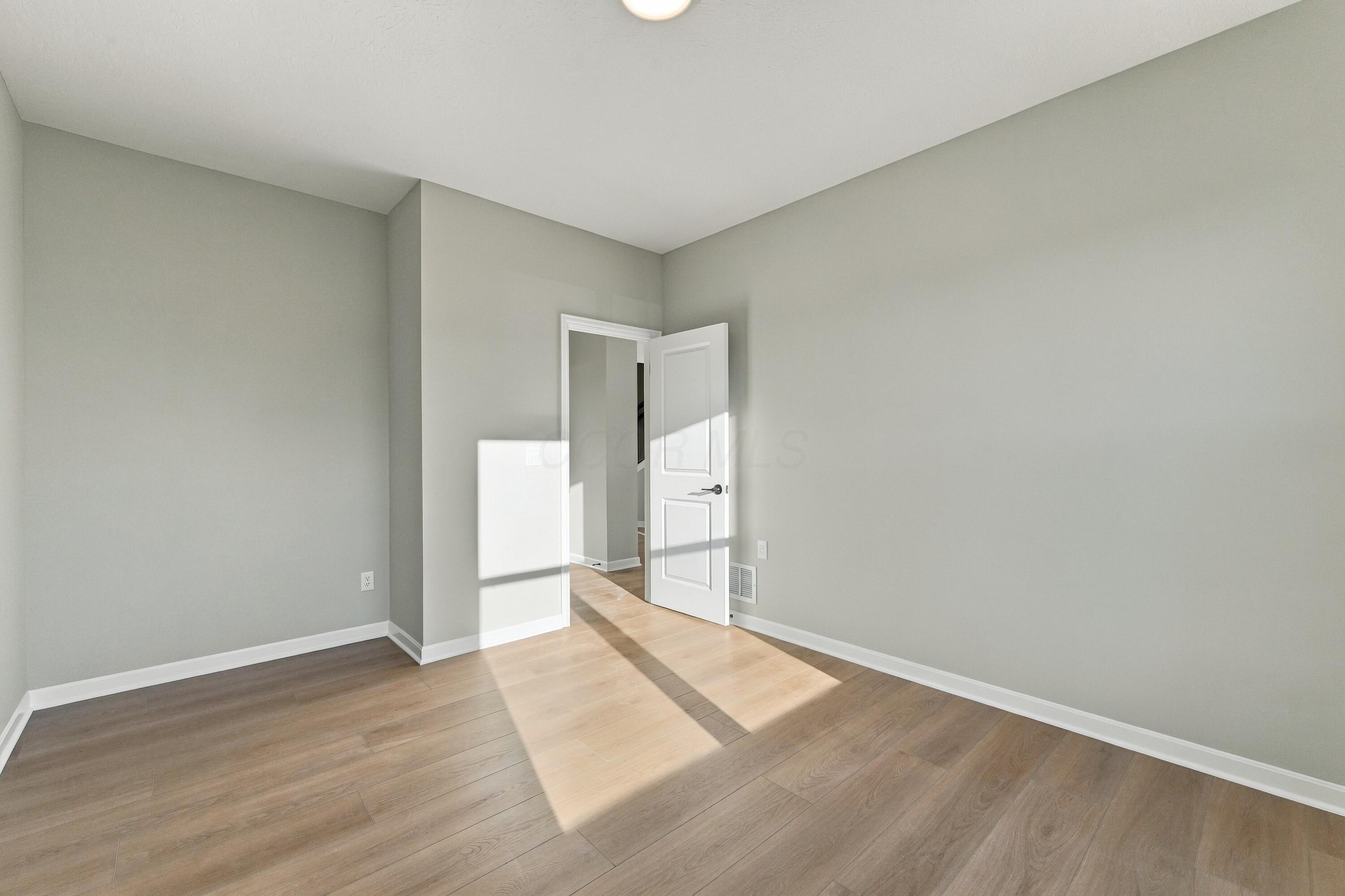375 Birdwatcher Loop Property Photo 12