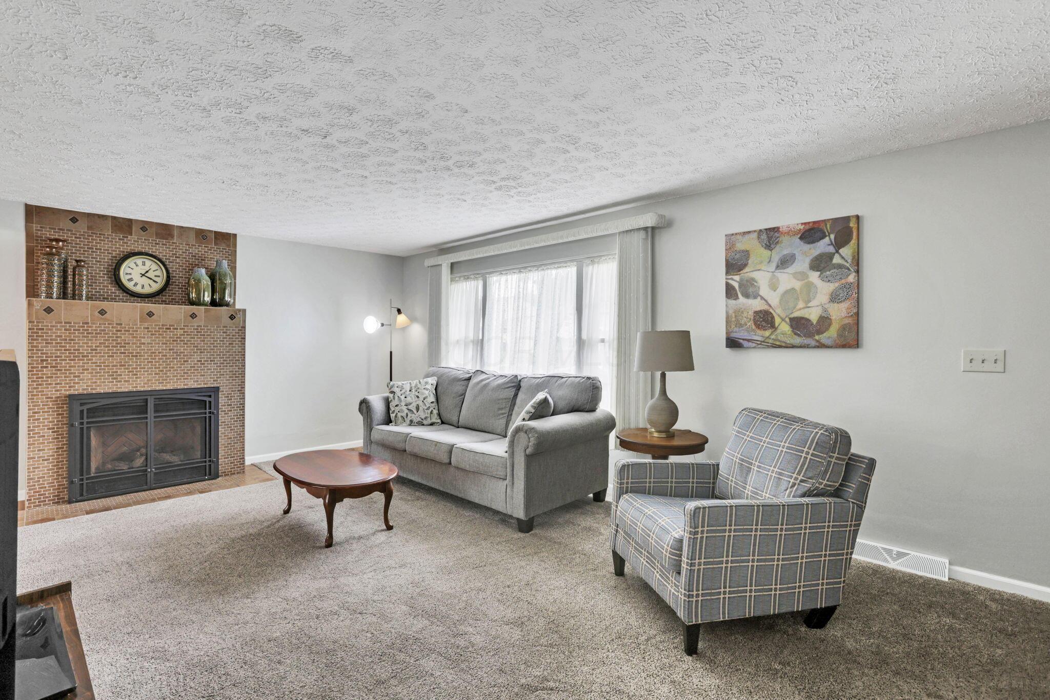 2833 Sunset View Court Property Photo 4