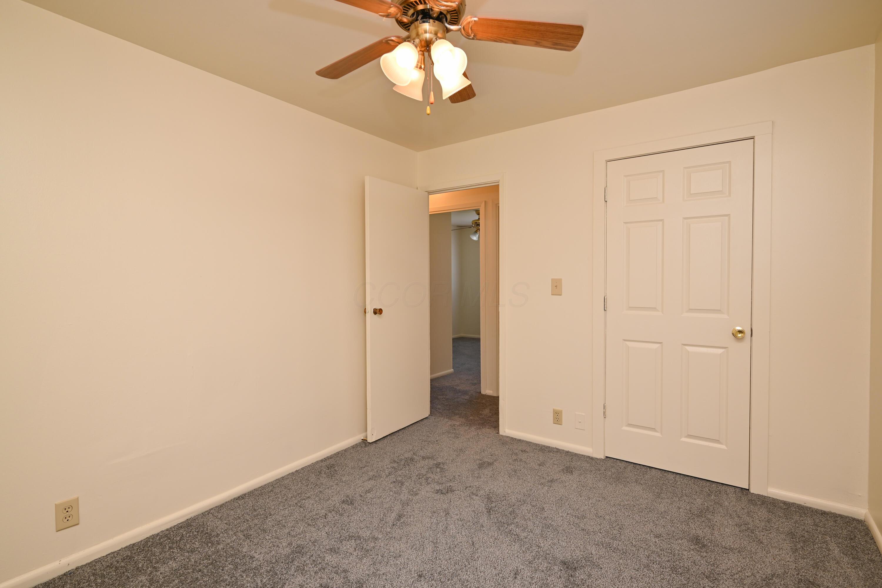 1073 Richmond Avenue Property Photo 18