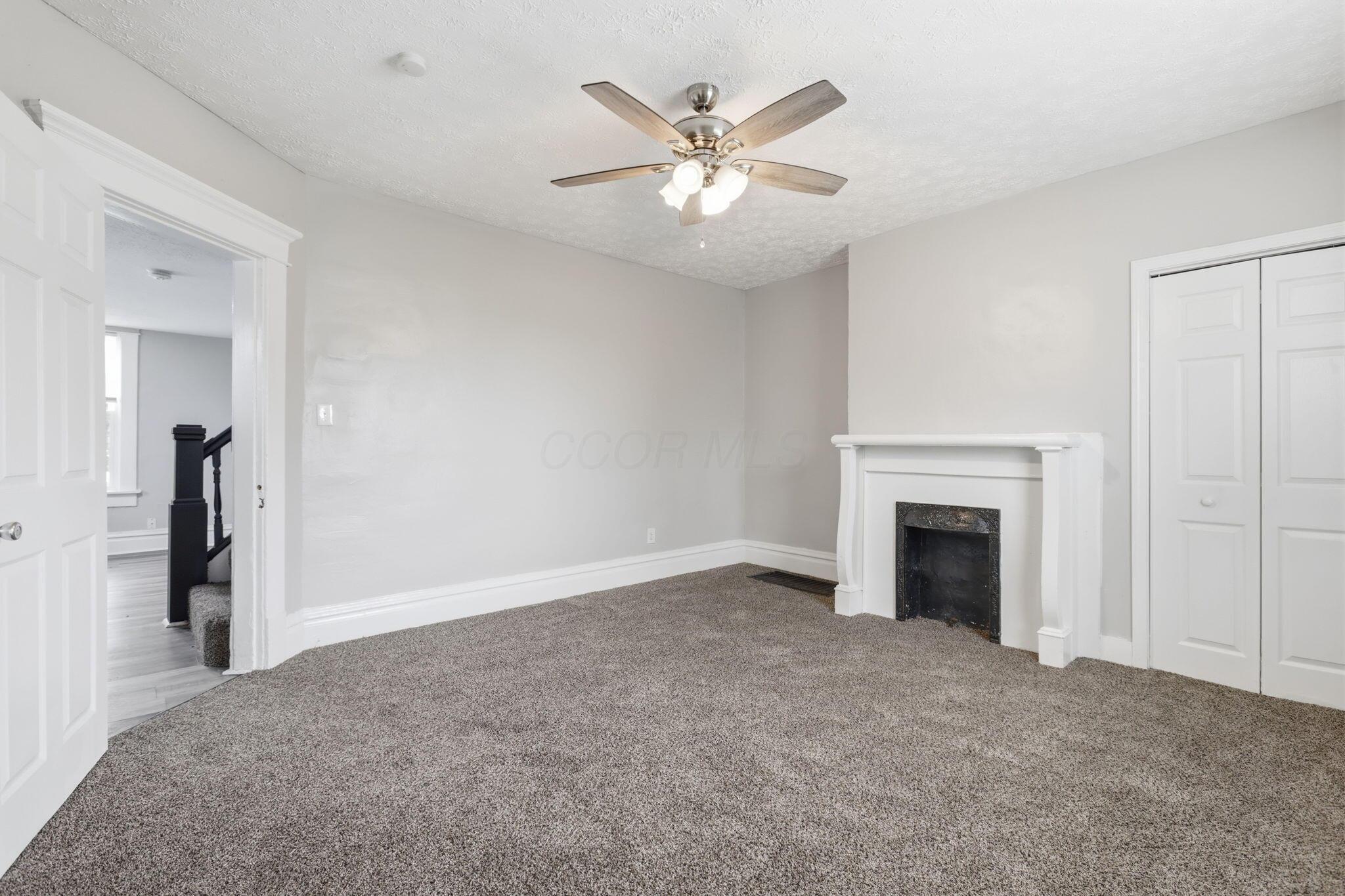 490 E Markison Avenue Property Photo 12