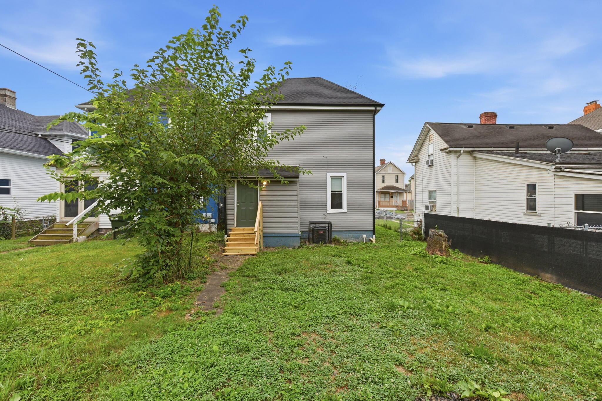 490 E Markison Avenue Property Photo 37