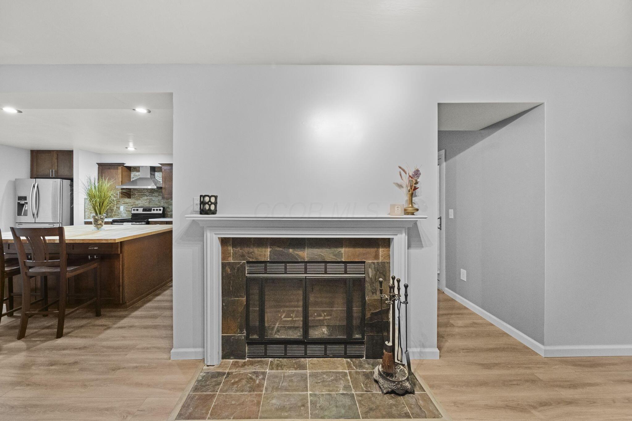 6752 Willow Grove Place E Property Photo 9
