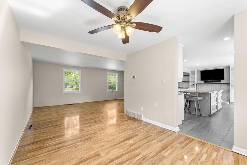 719 Timberlake Drive Property Photo 12