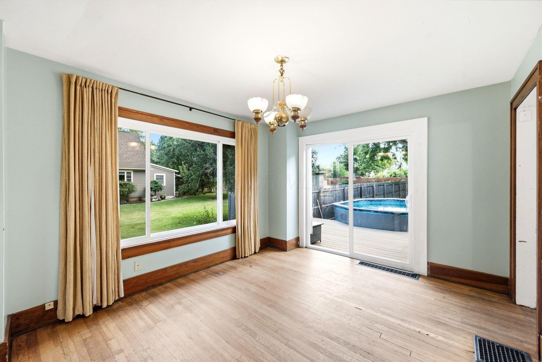 520 Oak Street Property Photo 11