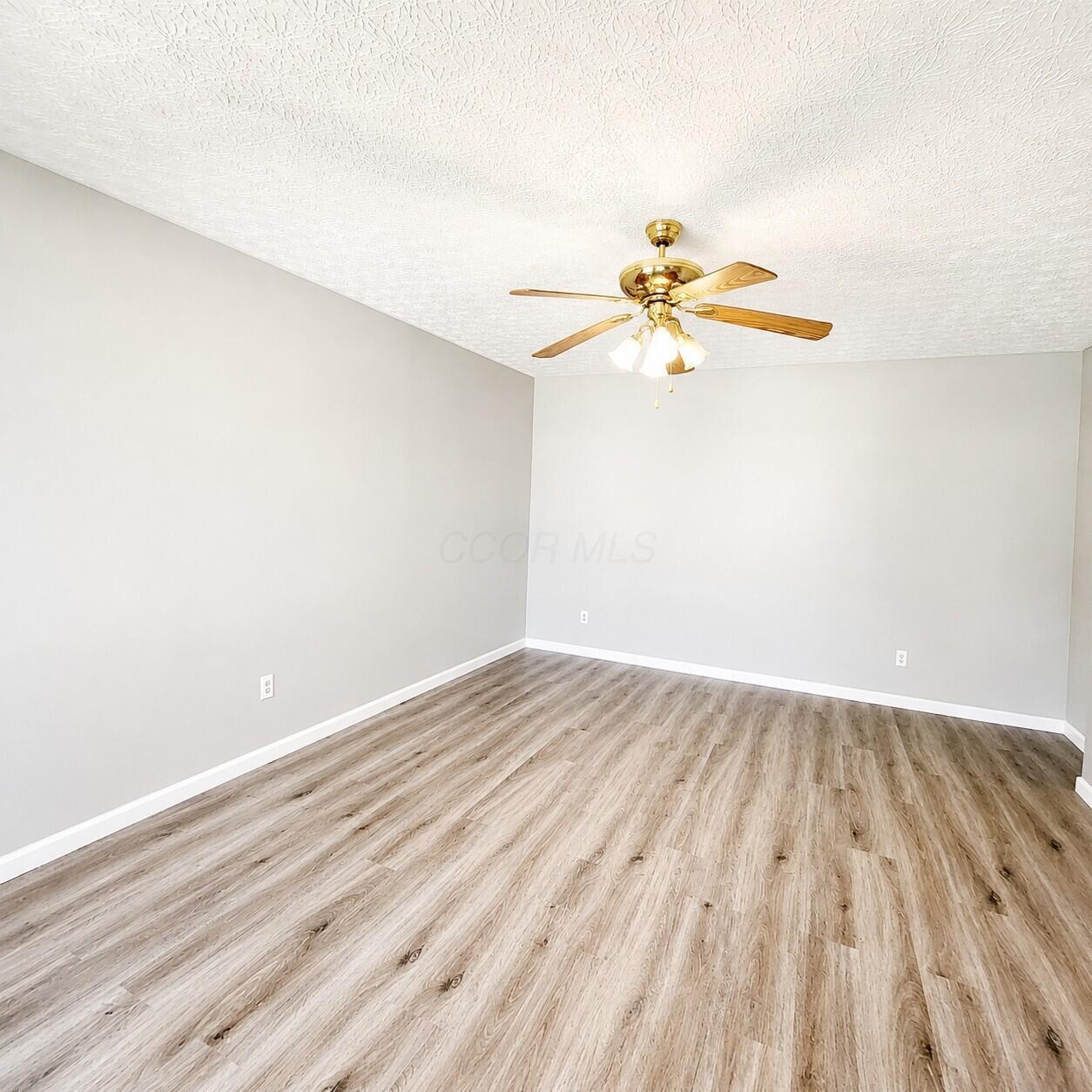 4066 Greenery Drive, 4068 Property Photo 3
