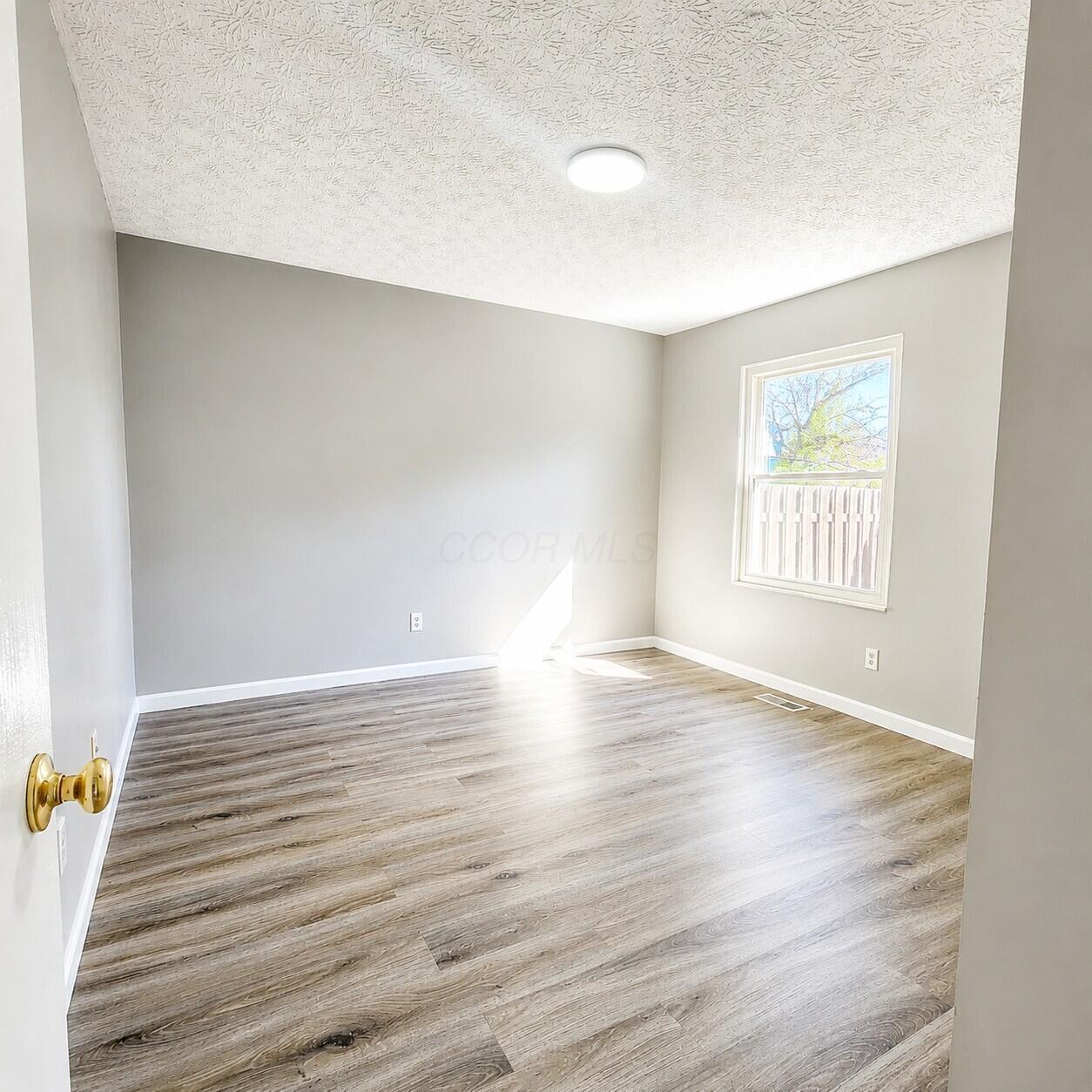 4066 Greenery Drive, 4068 Property Photo 4